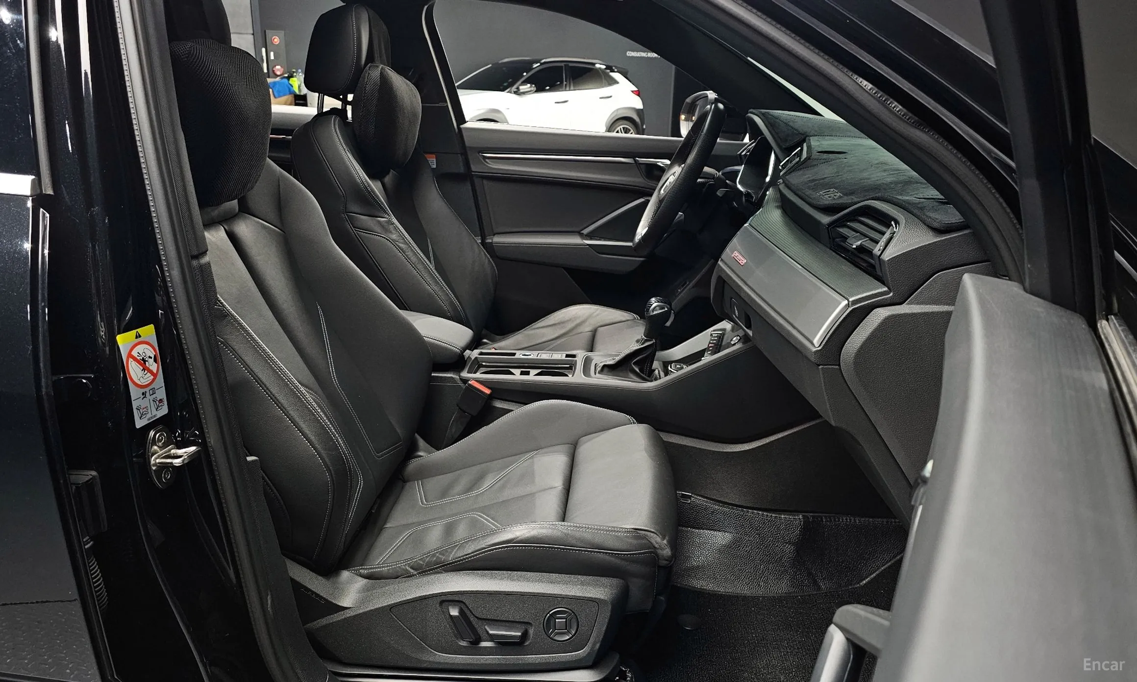 Audi Q3 (F3) превью 10