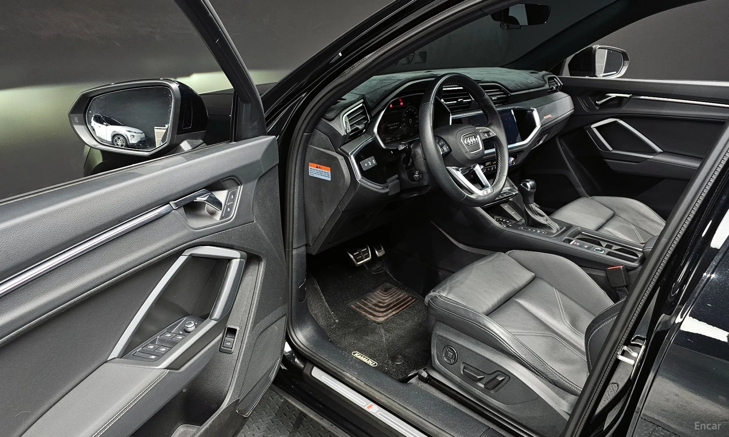 Audi Q3 (F3) превью 11