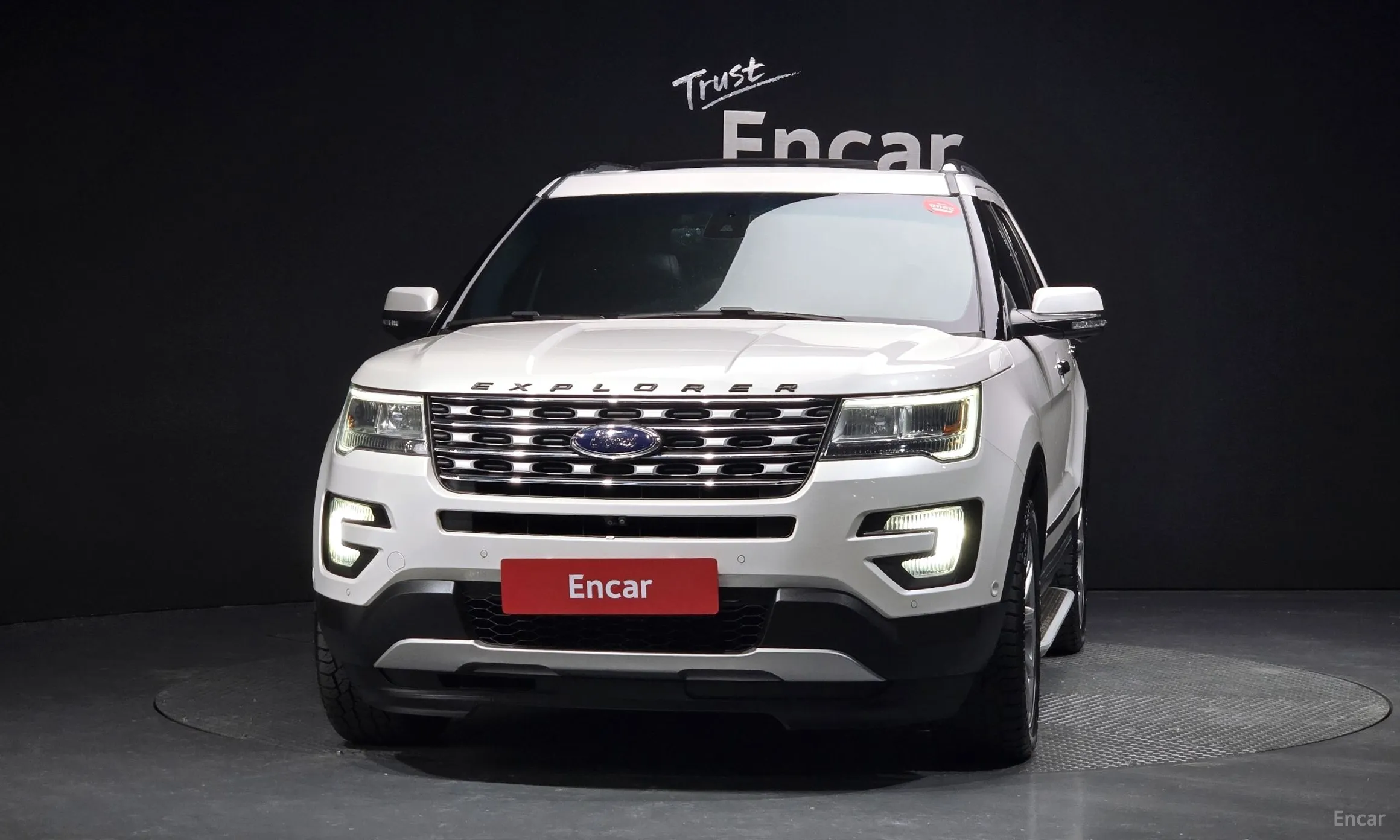 Ford Explorer превью 3