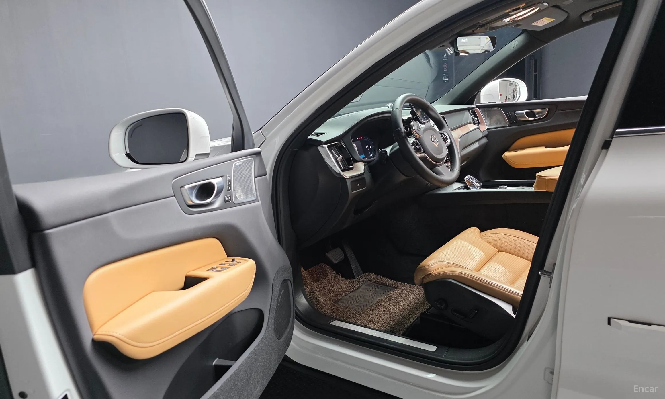 Volvo XC60 Gen 2 превью 10