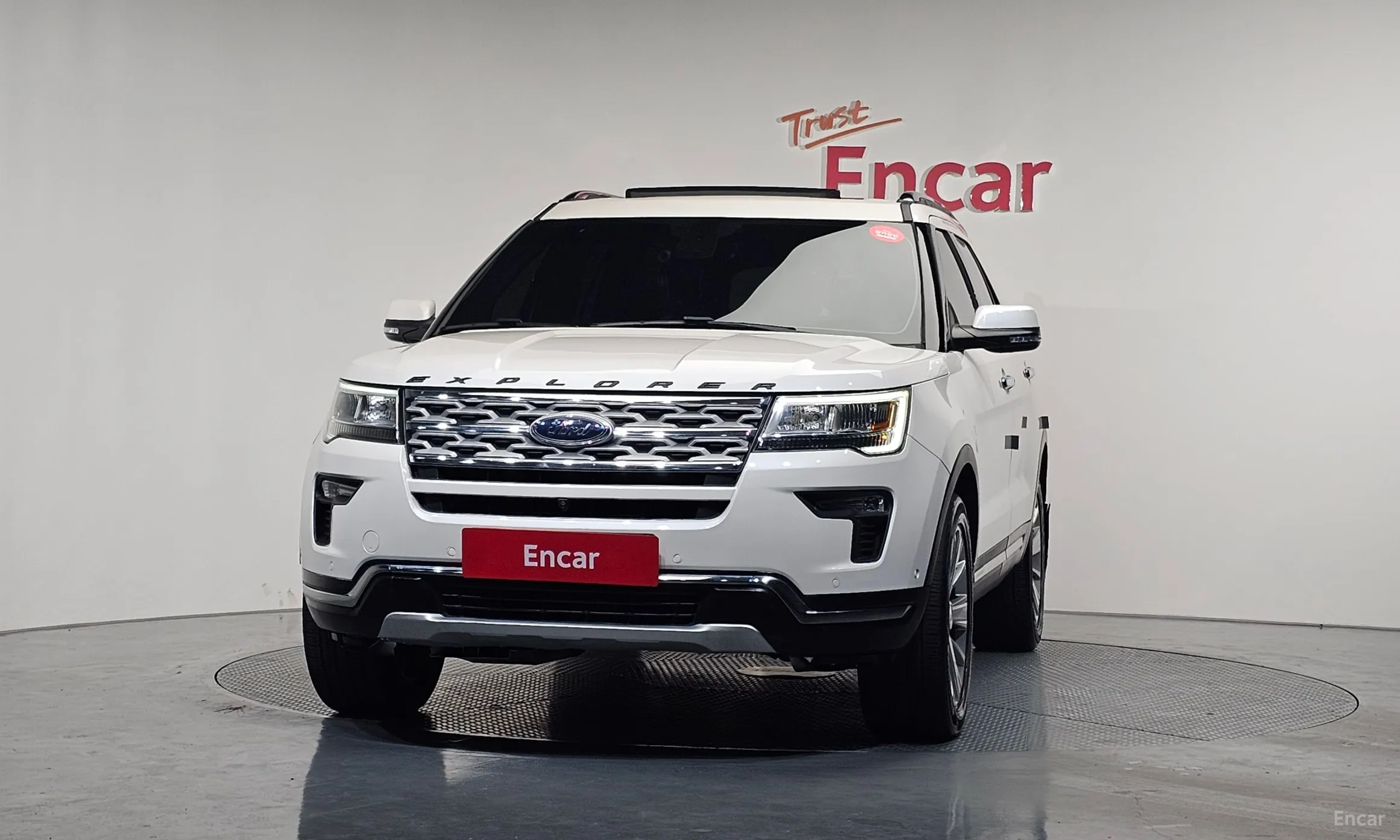Ford Explorer превью 3