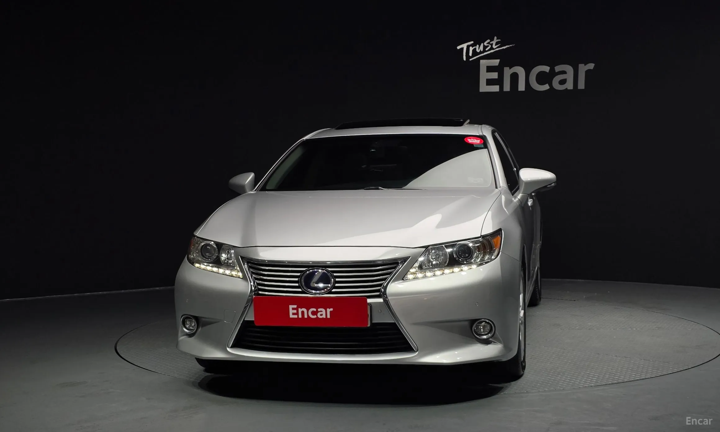 Lexus New ES300h превью 3
