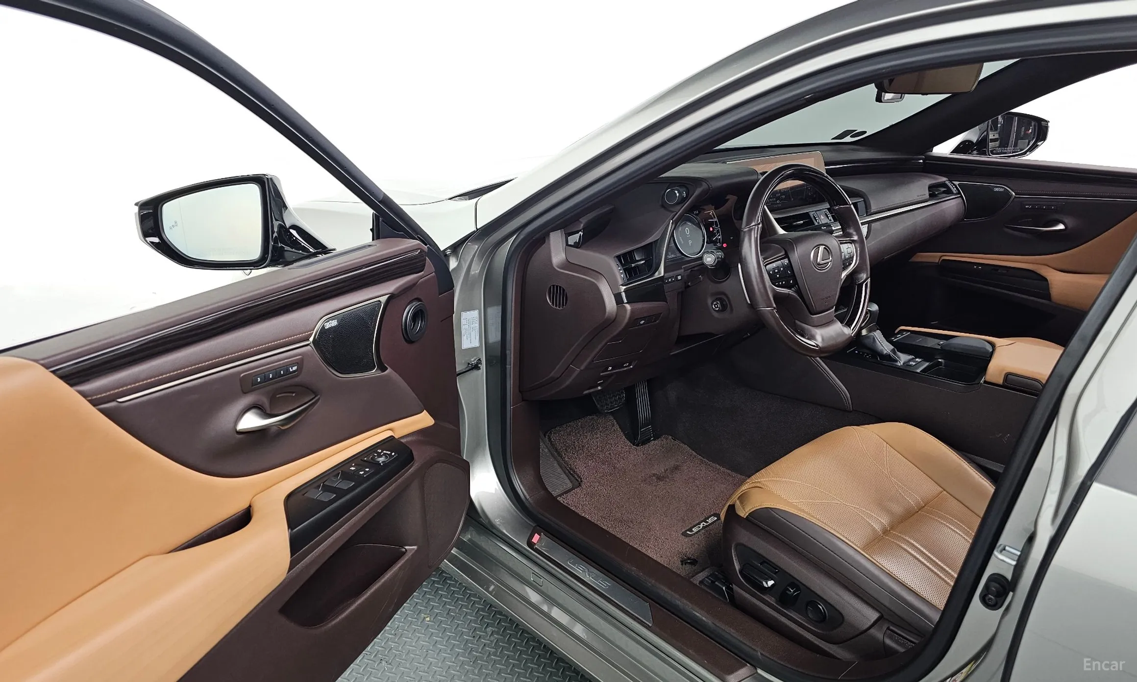 Lexus ES300h 7th Generation превью 11