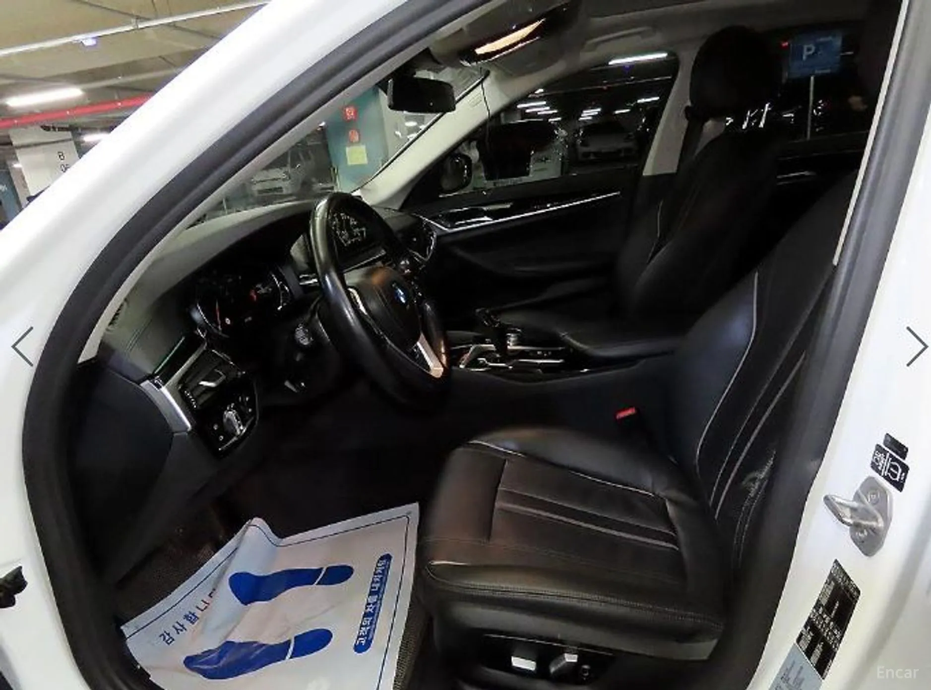 BMW 5 Series (G30) превью 6