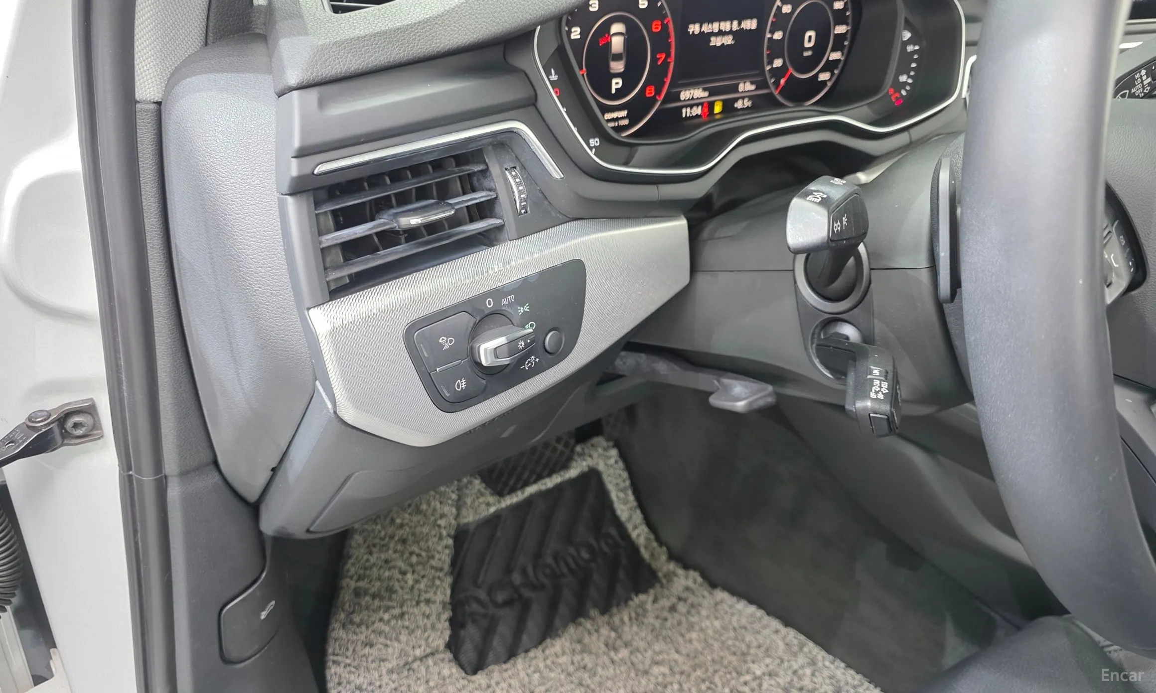 Audi A4 (B9) превью 15