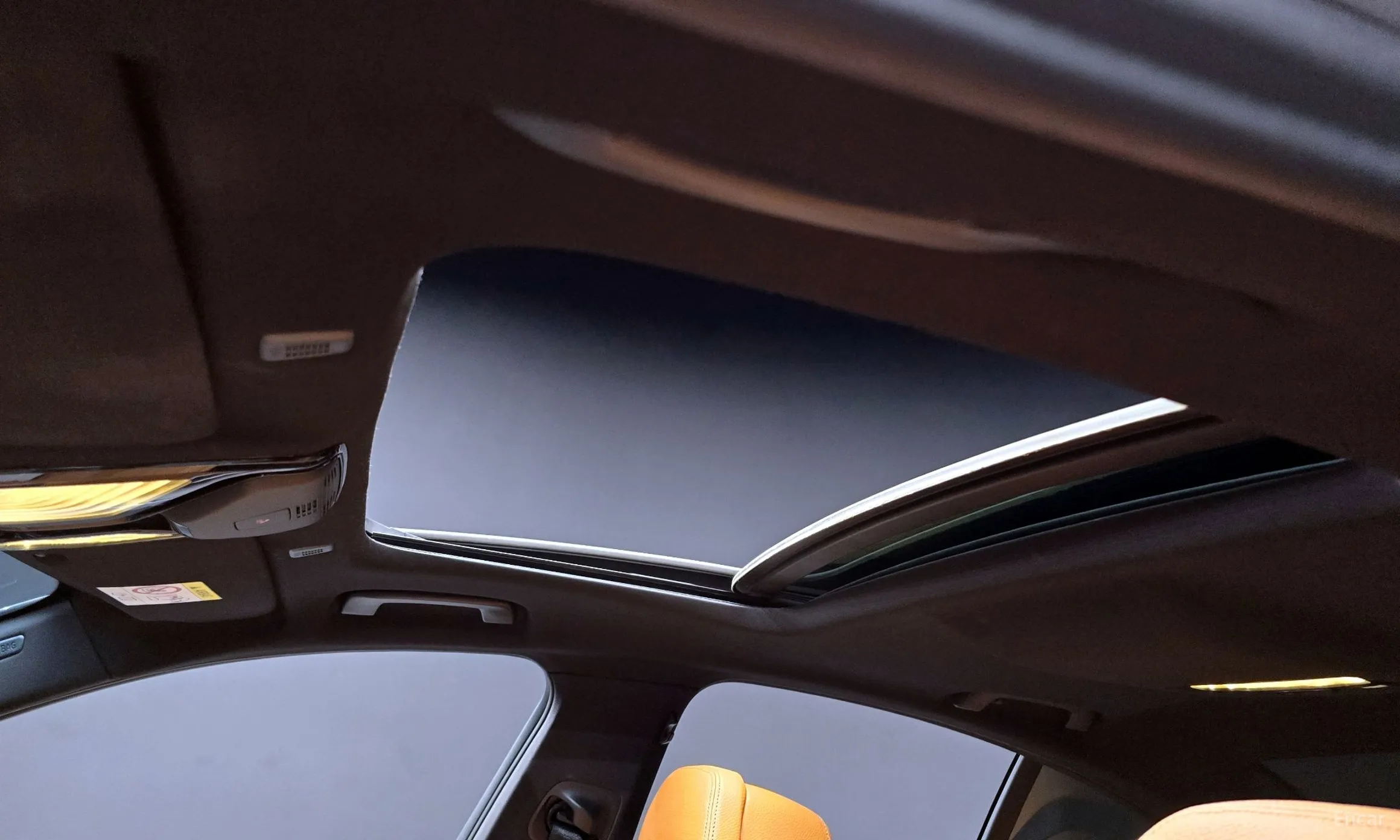 BMW 5 Series (G30) превью 17