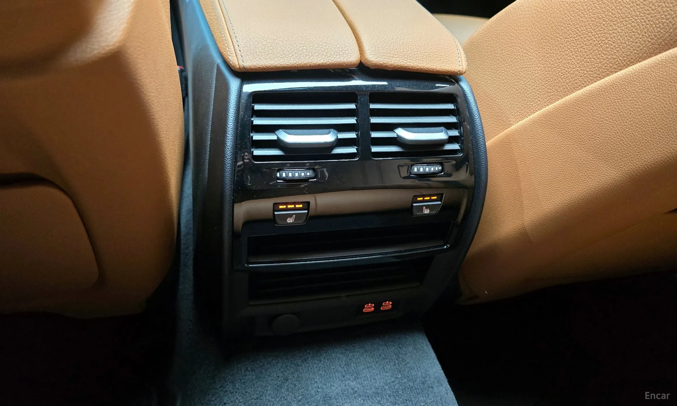 BMW 5 Series (G30) превью 18