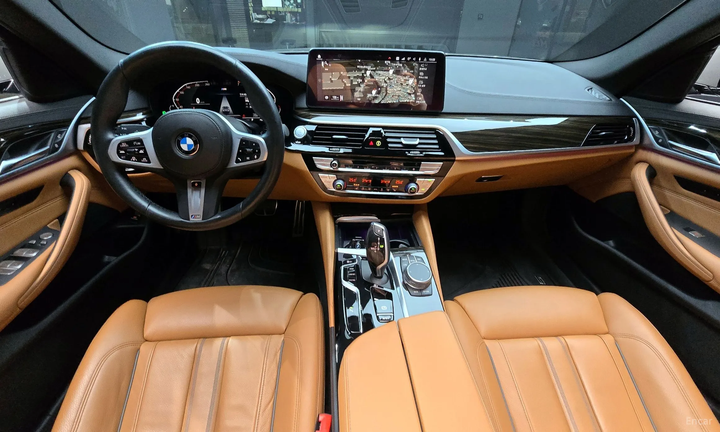 BMW 5 Series (G30) превью 7