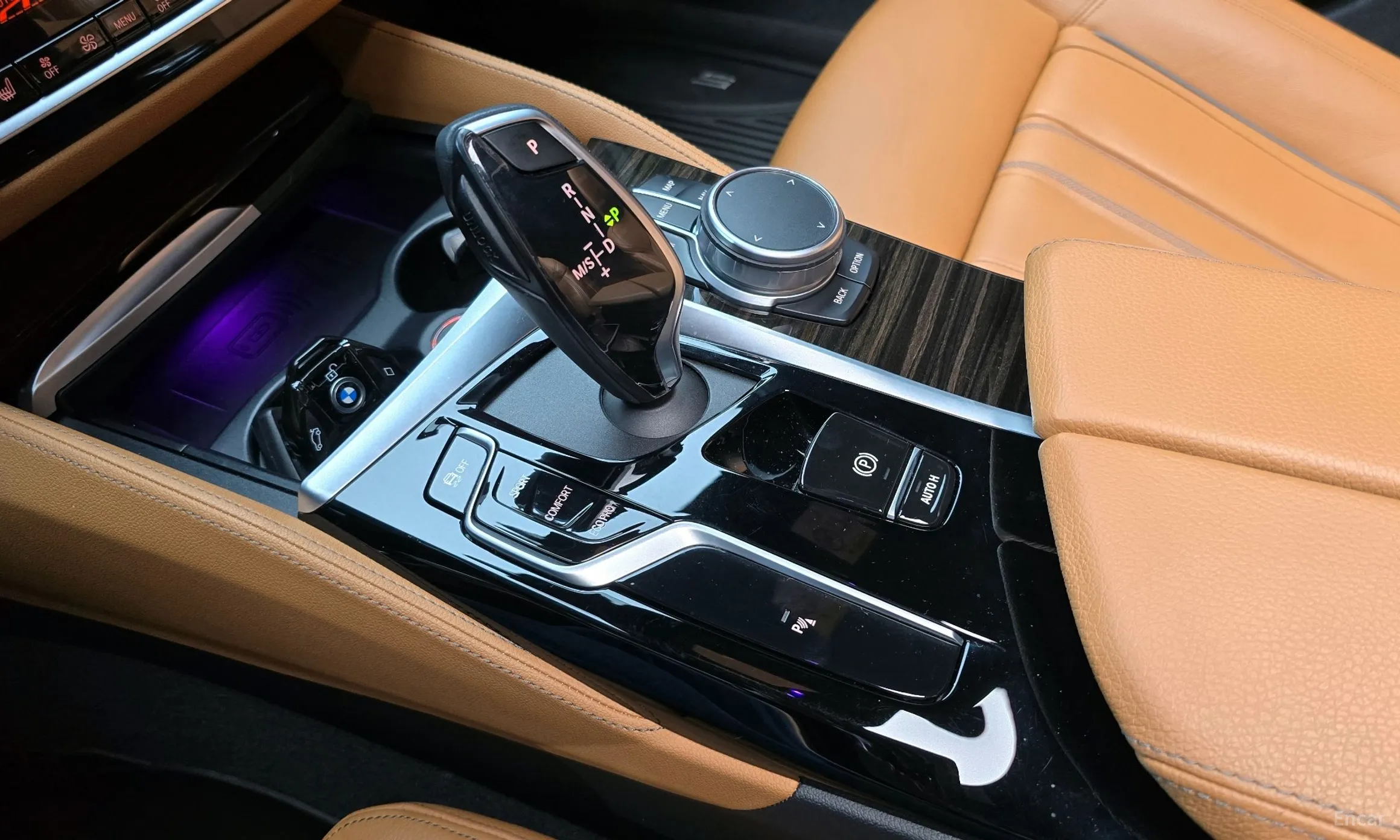 BMW 5 Series (G30) превью 9