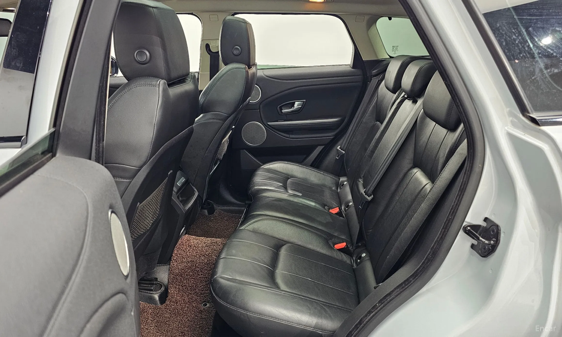Land Rover Range Rover Evoque превью 12