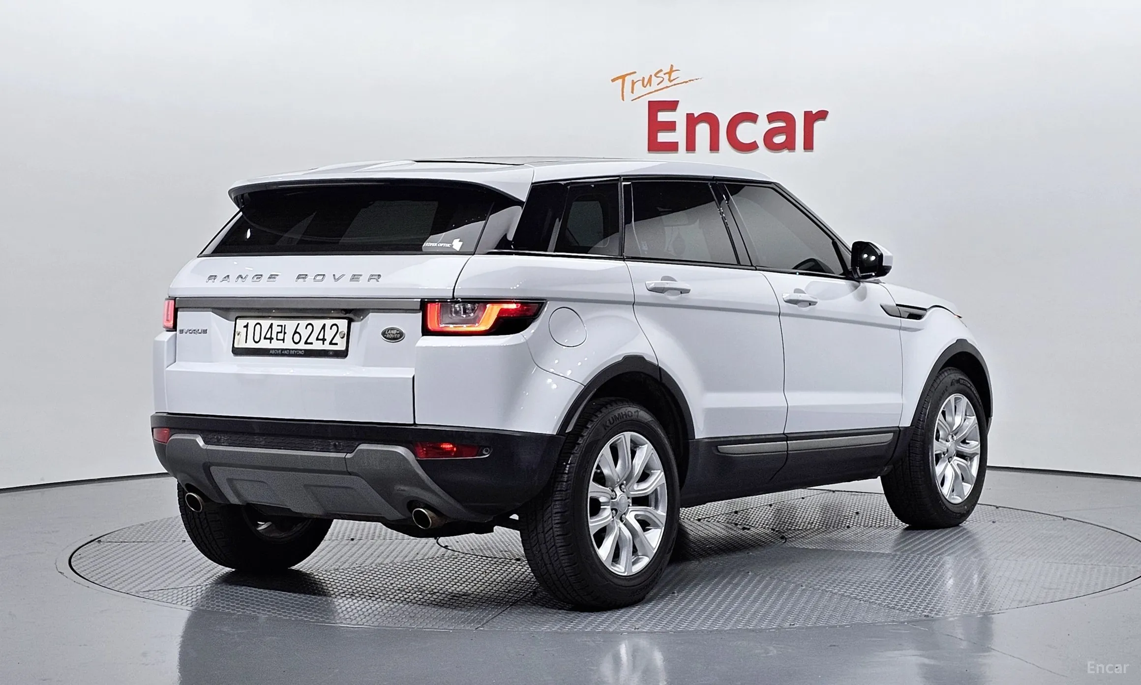 Land Rover Range Rover Evoque превью 2