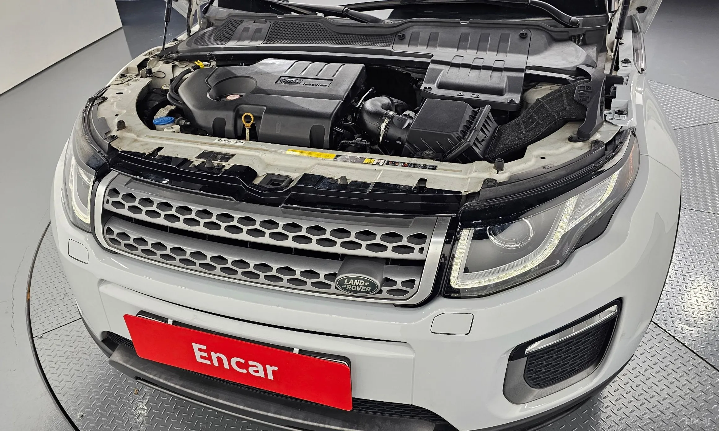 Land Rover Range Rover Evoque превью 6