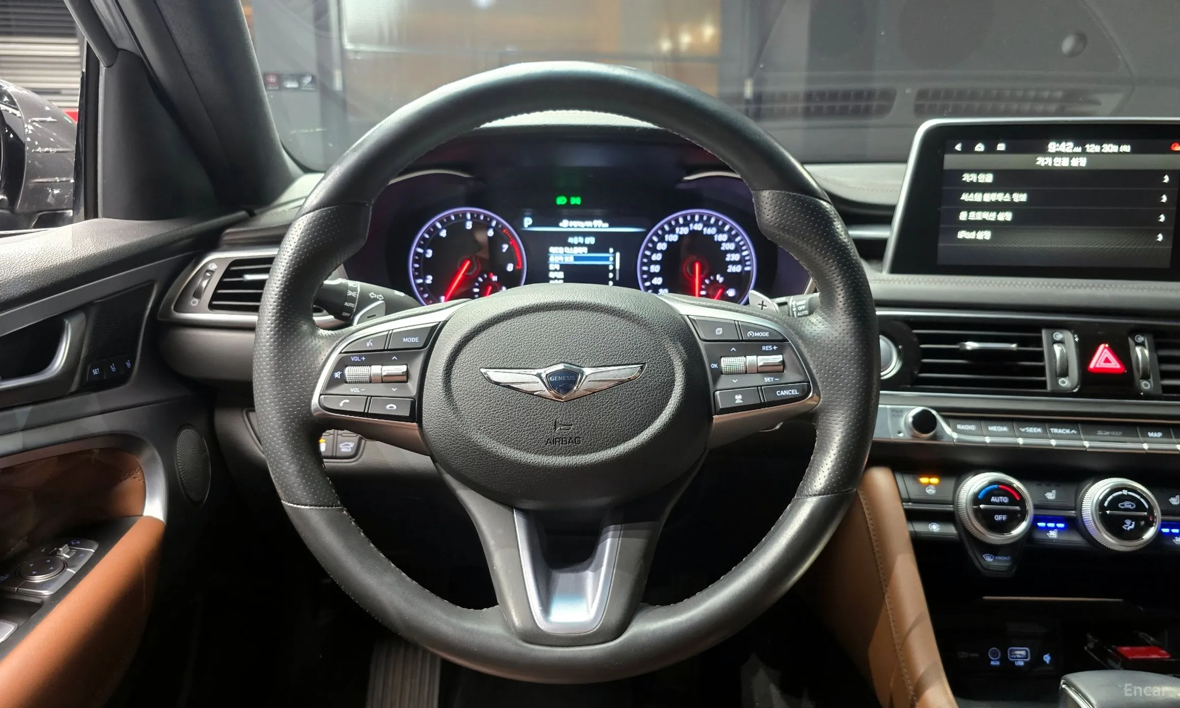 Genesis G70 превью 14