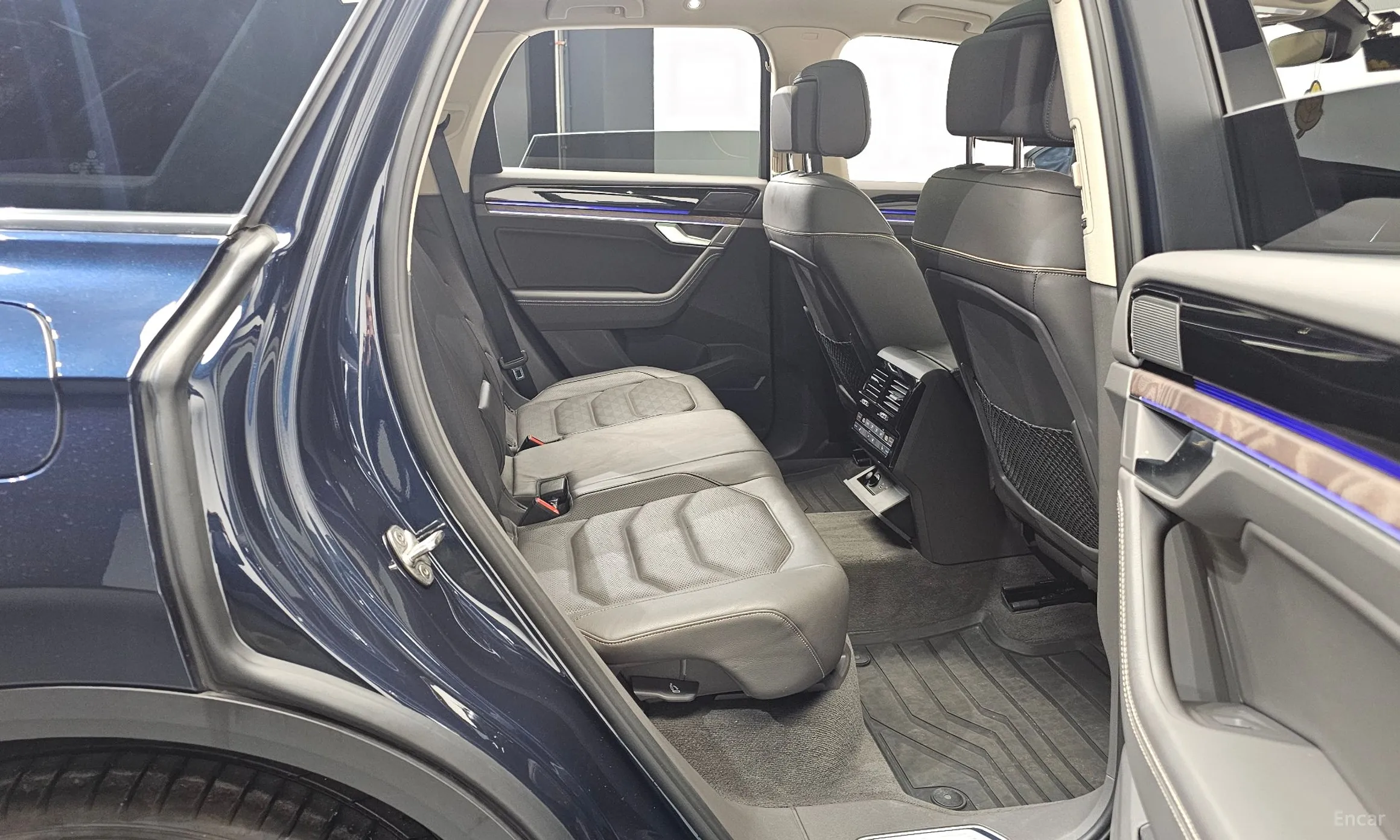 Volkswagen Touareg 3rd Generation превью 12