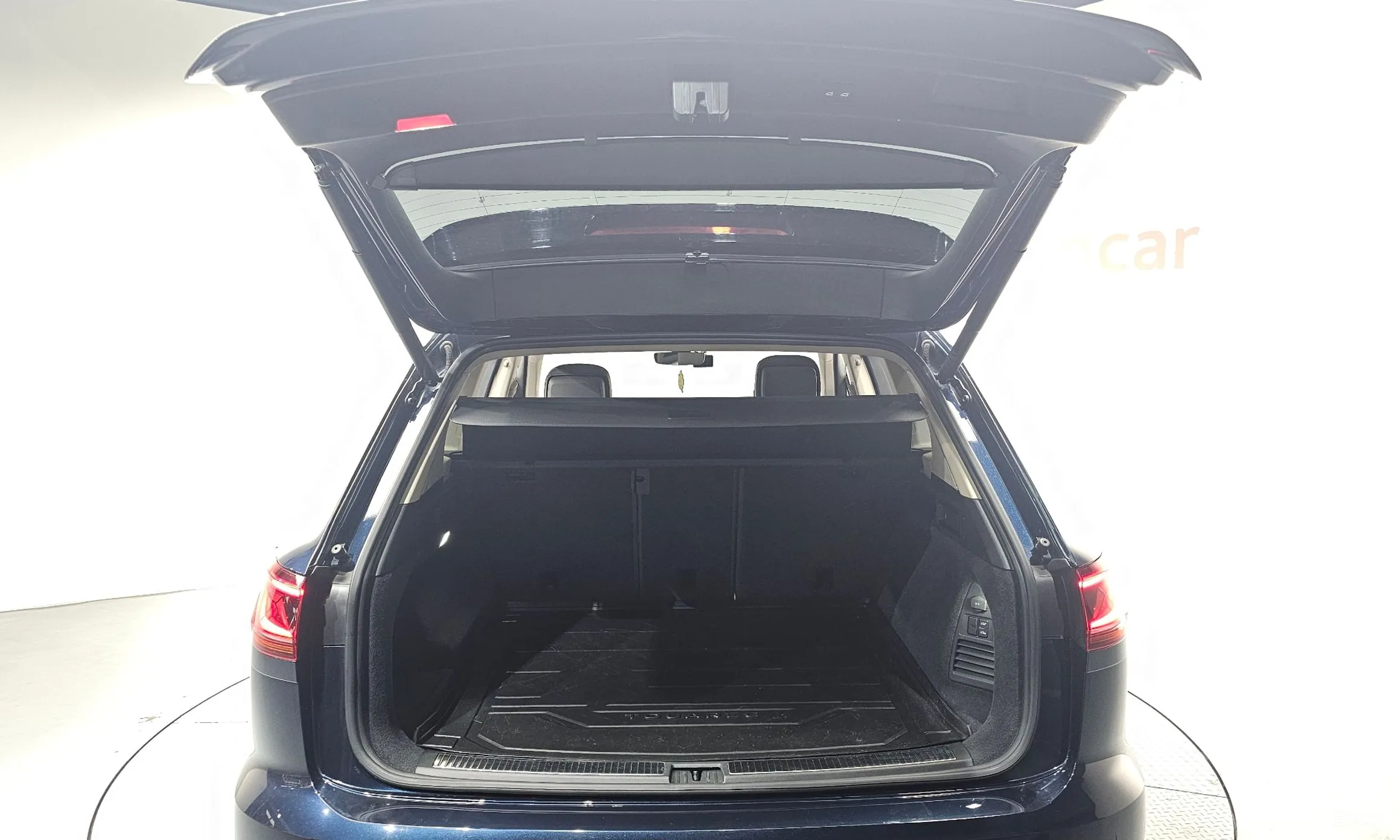 Volkswagen Touareg 3rd Generation превью 20