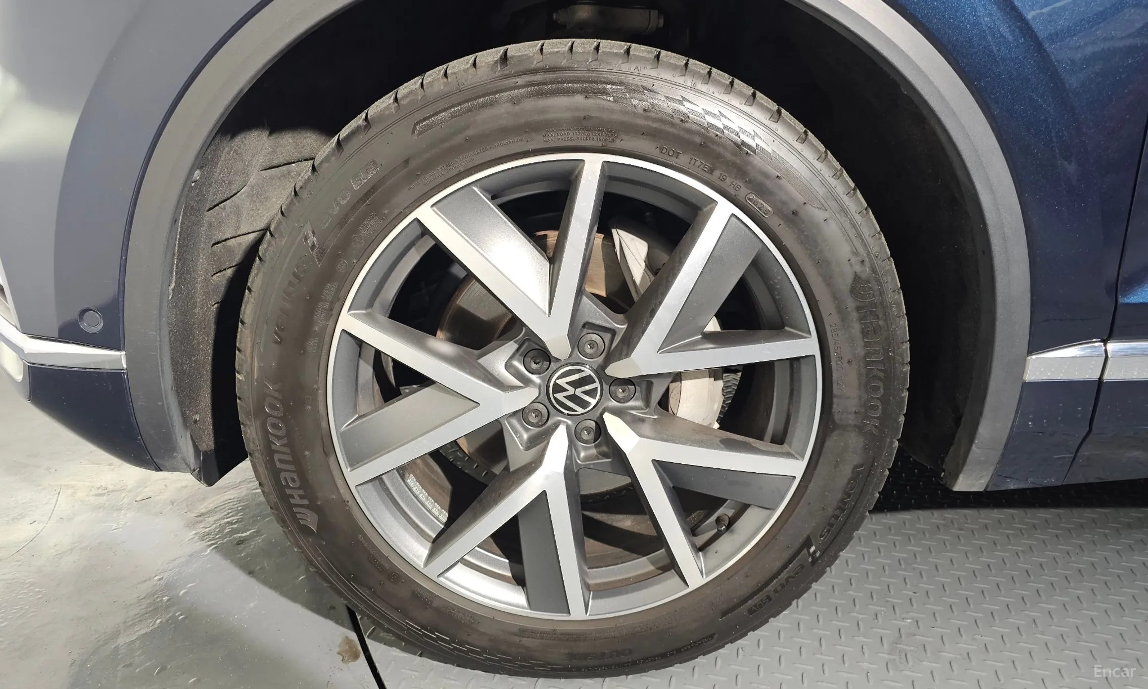 Volkswagen Touareg 3rd Generation превью 5