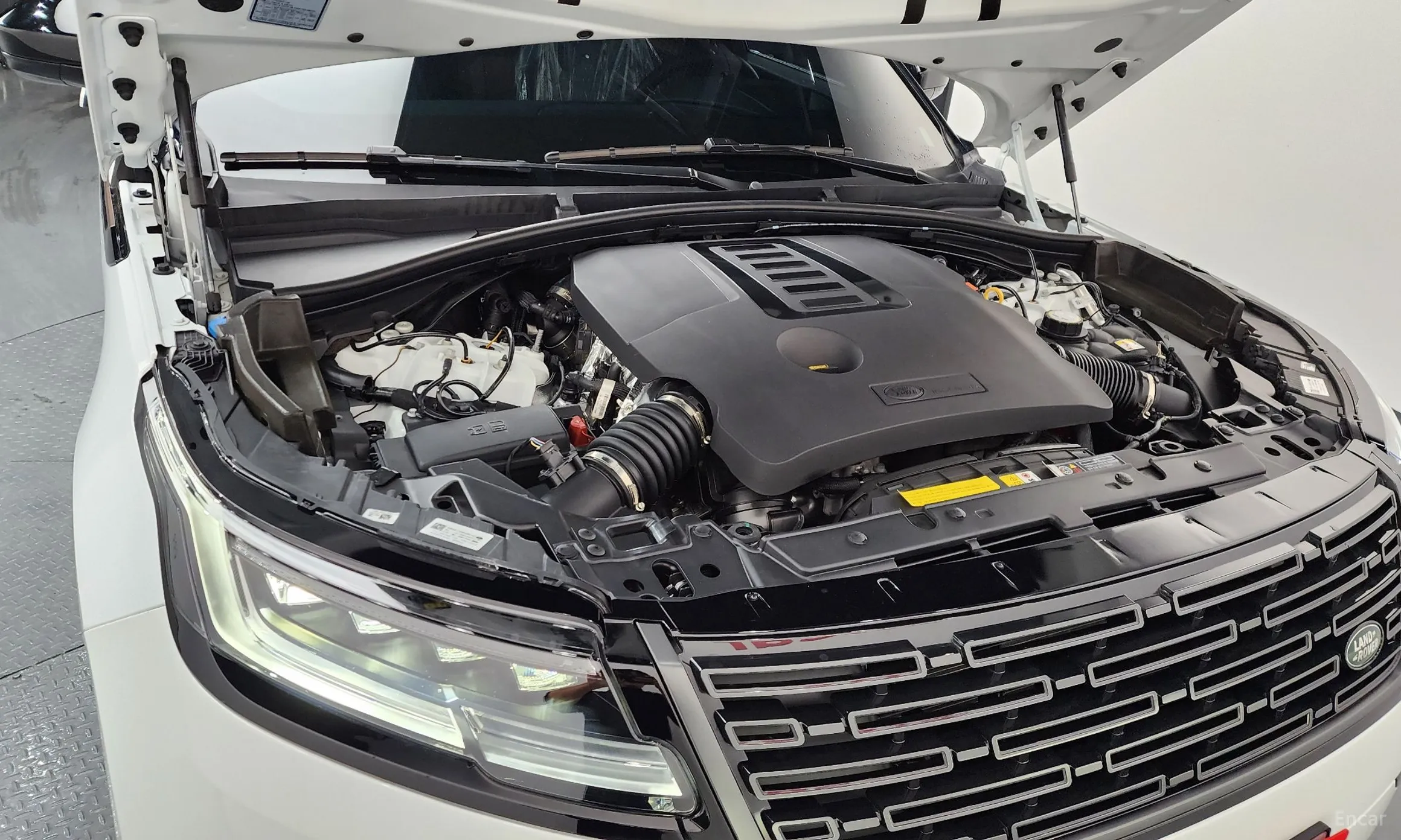 Land Rover Range Rover Bella превью 6