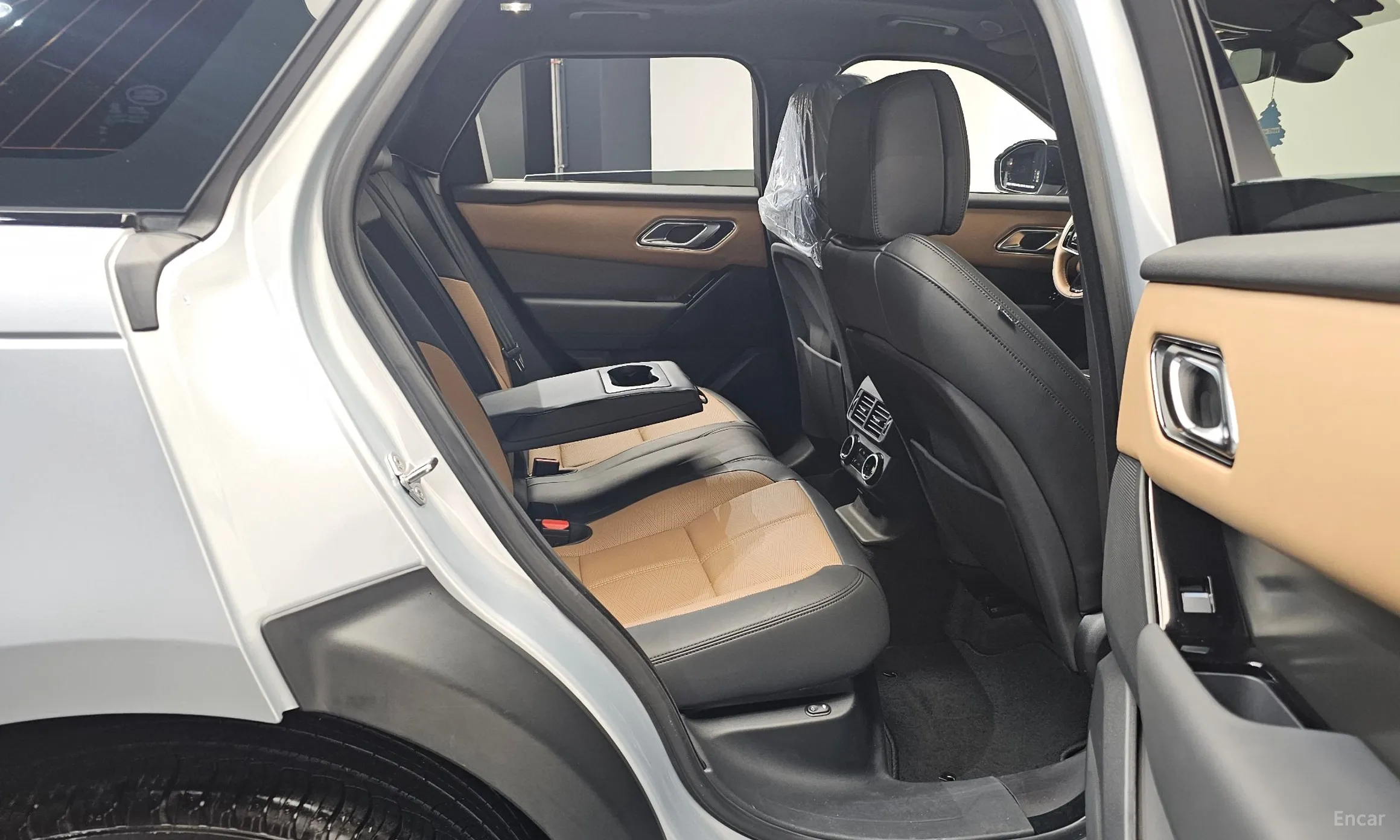 Land Rover Range Rover Bella превью 12