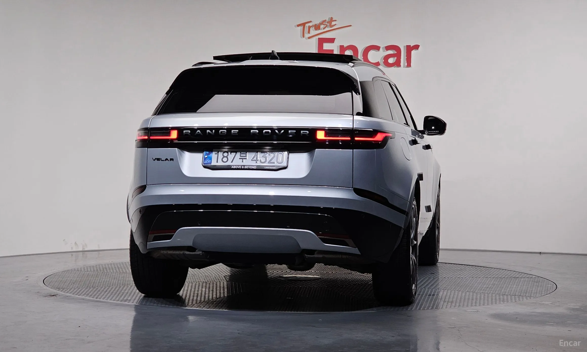 Land Rover Range Rover Bella превью 4