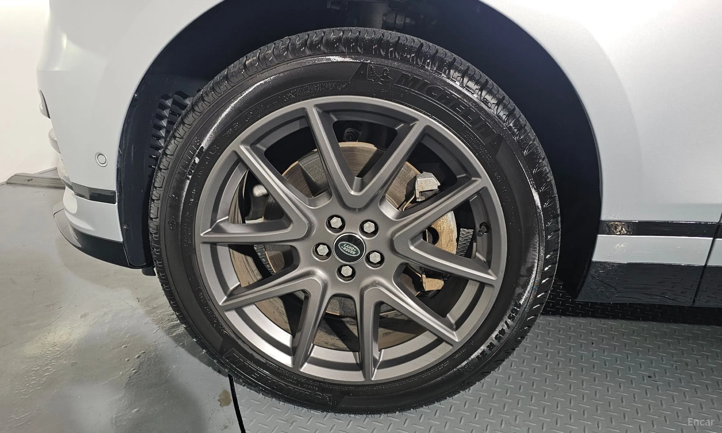 Land Rover Range Rover Bella превью 5