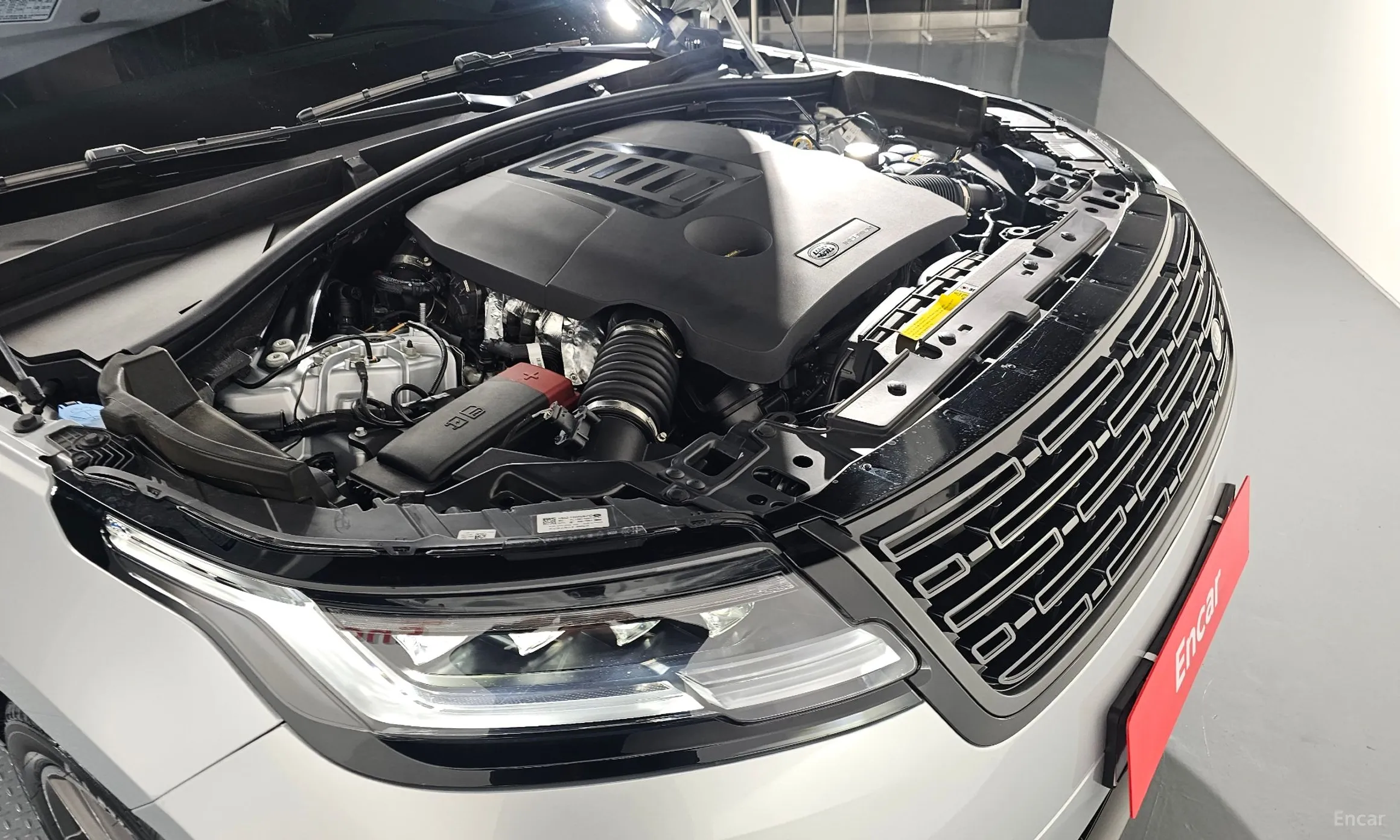 Land Rover Range Rover Bella превью 6
