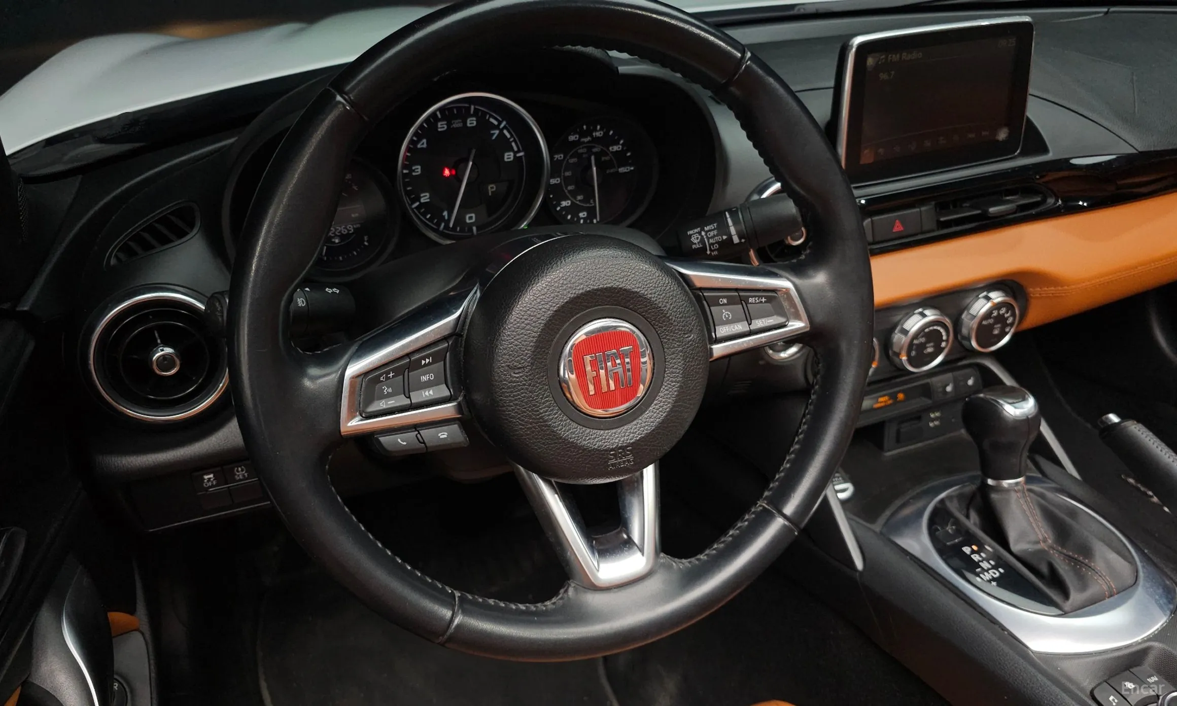 Fiat 124 Spider превью 12
