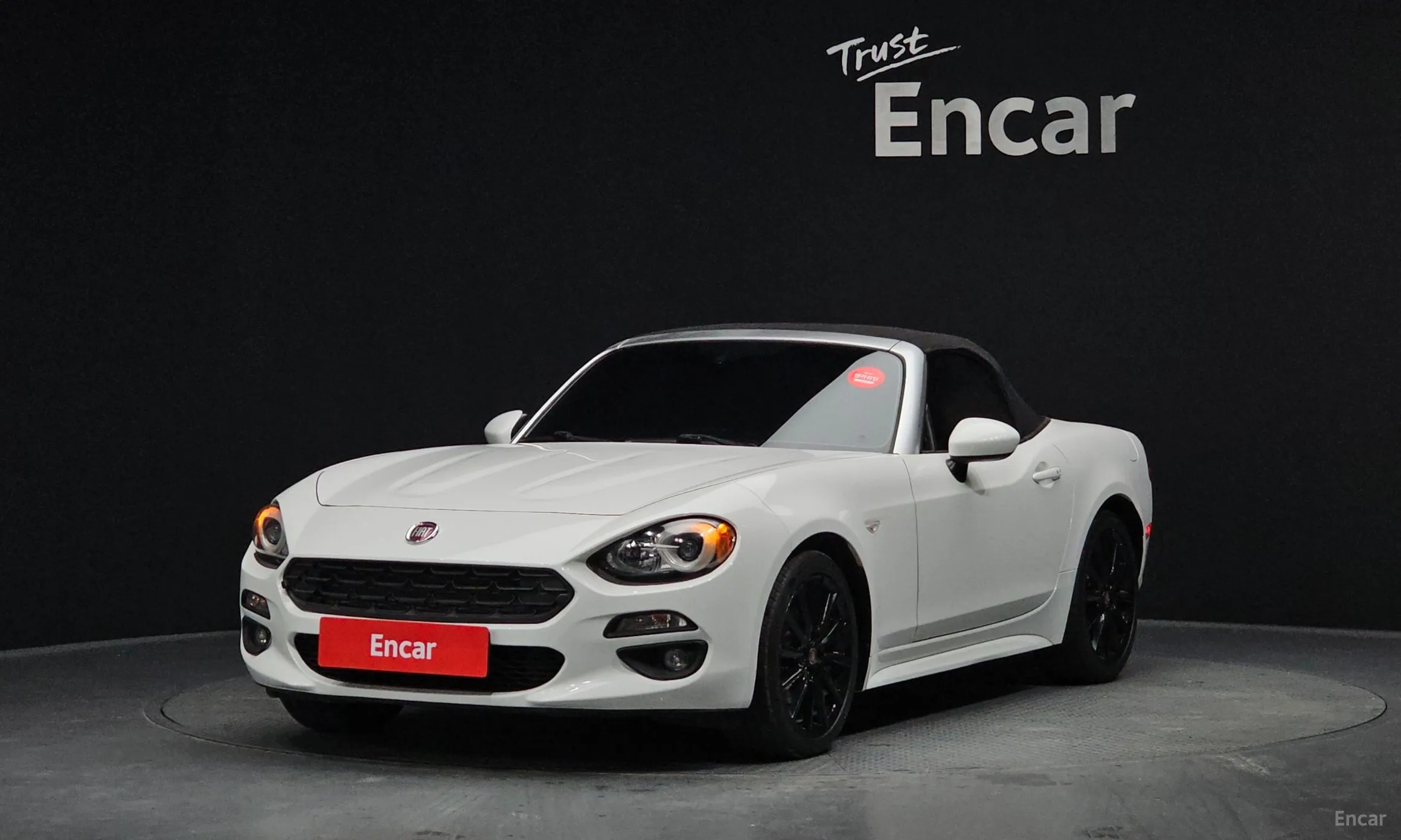 Fiat 124 Spider превью 19