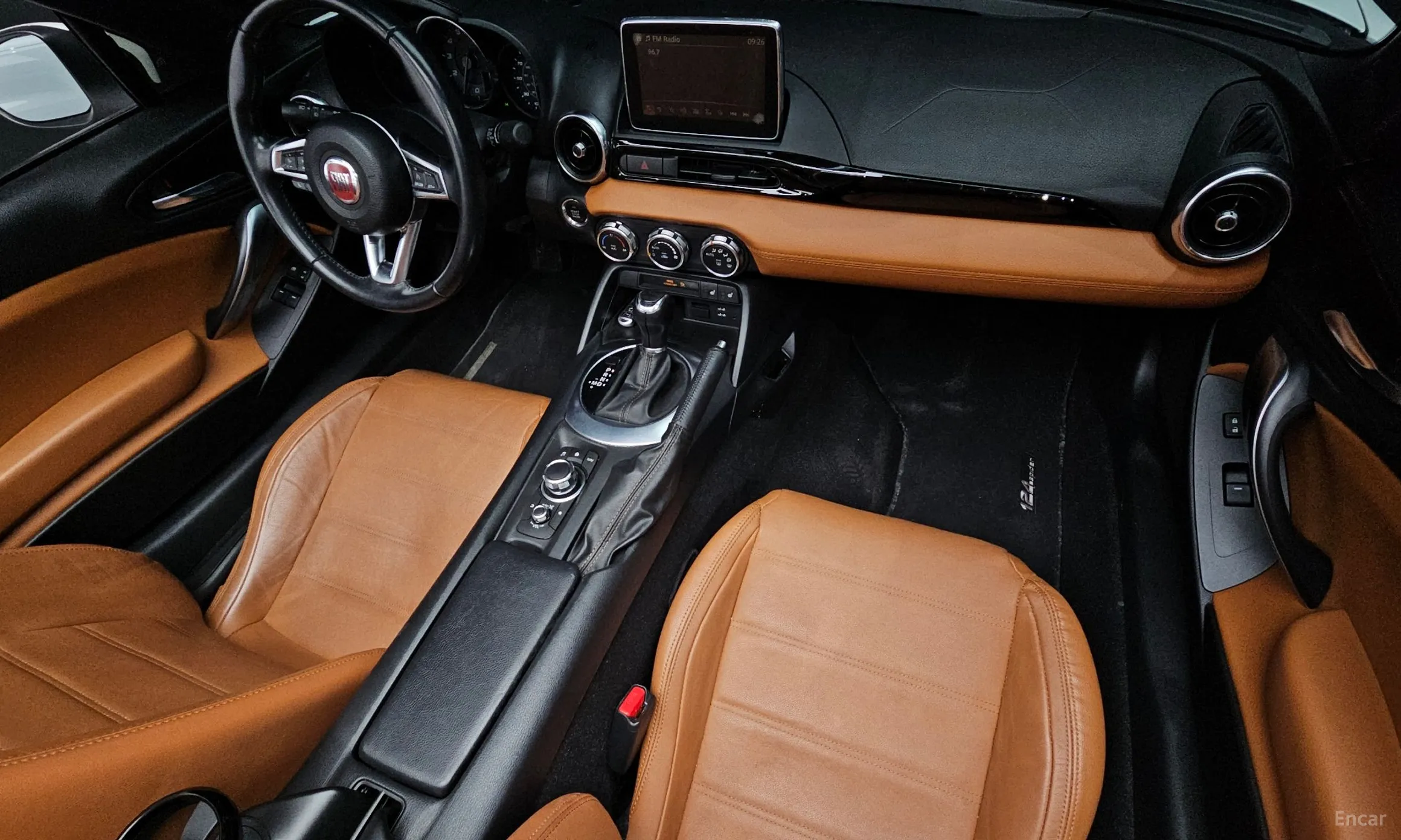 Fiat 124 Spider превью 7