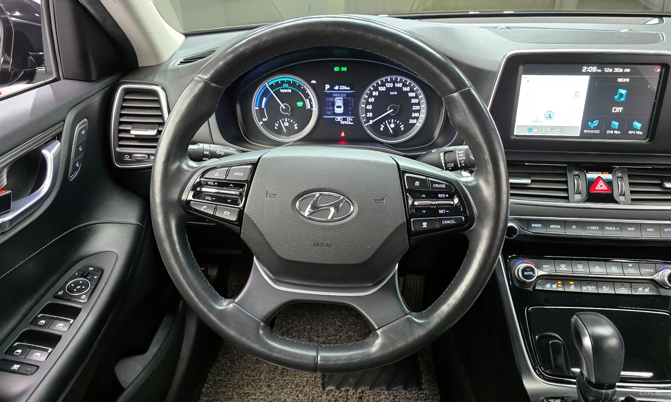 Hyundai Grandeur IG Hybrid превью 14