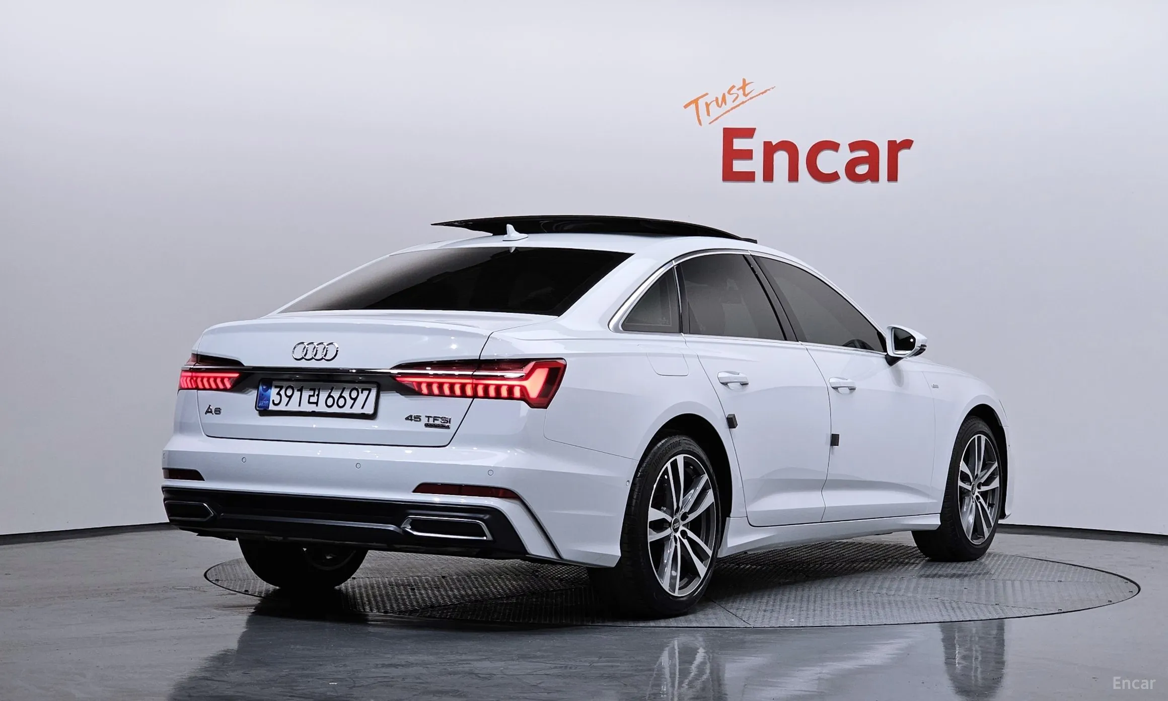 Audi A6 (C8)