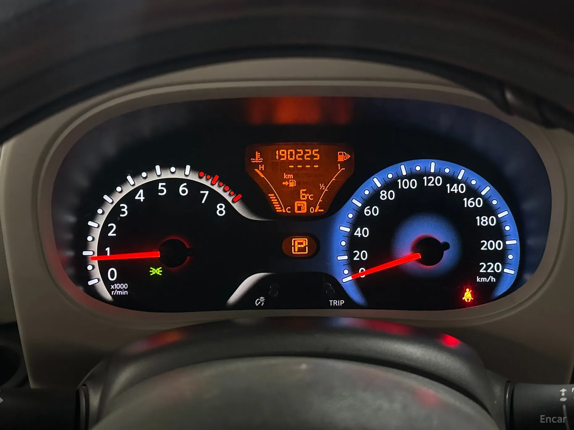 Nissan Cube превью 10