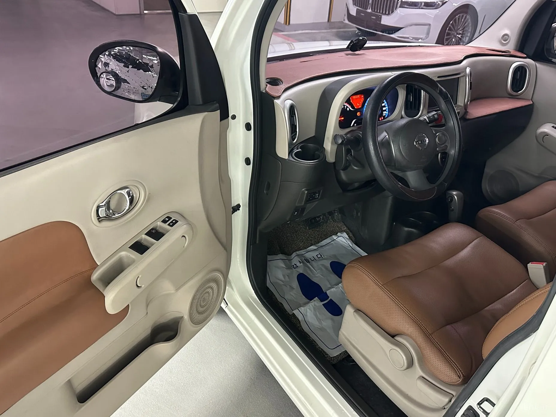 Nissan Cube превью 6