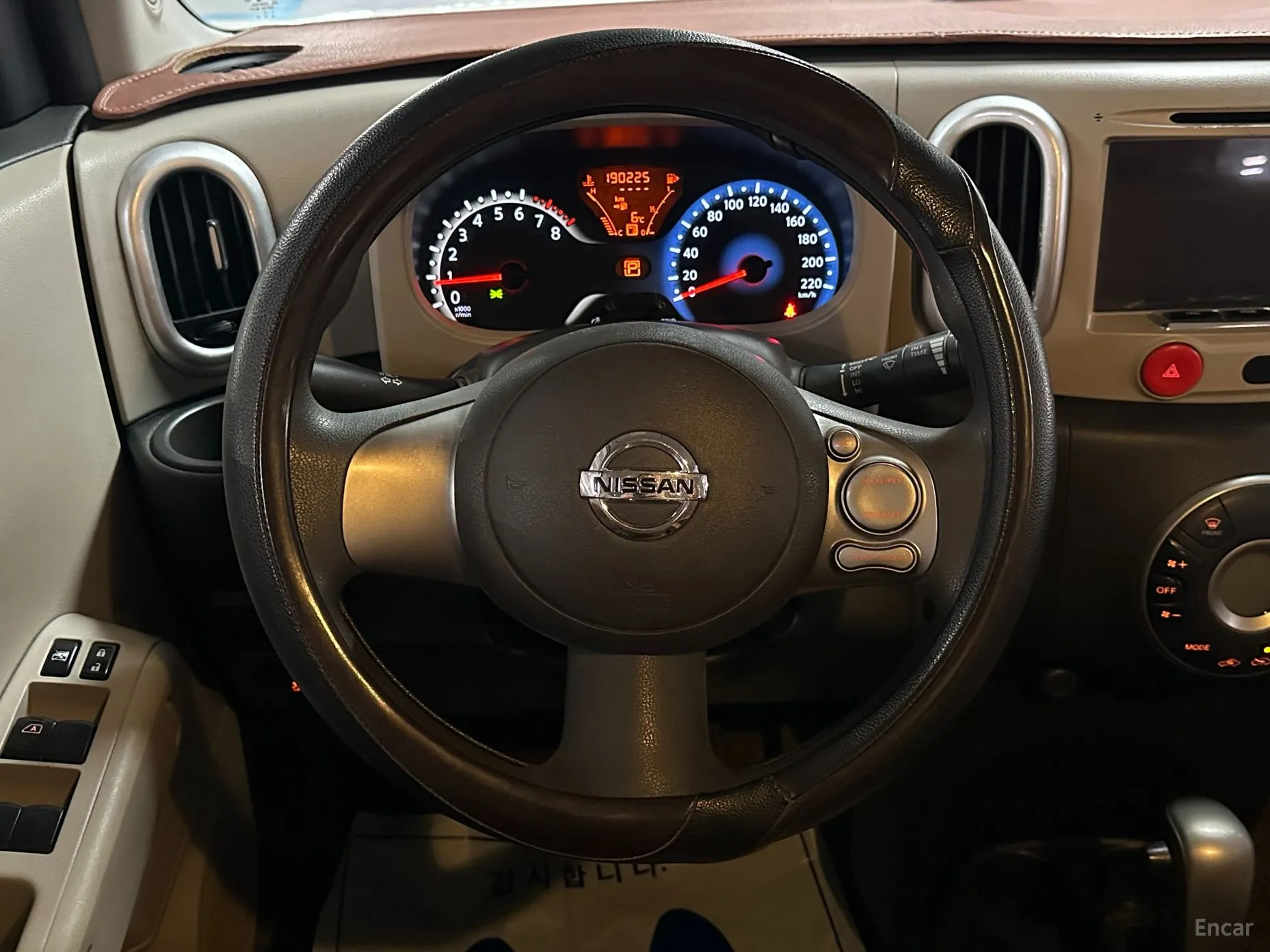 Nissan Cube превью 9