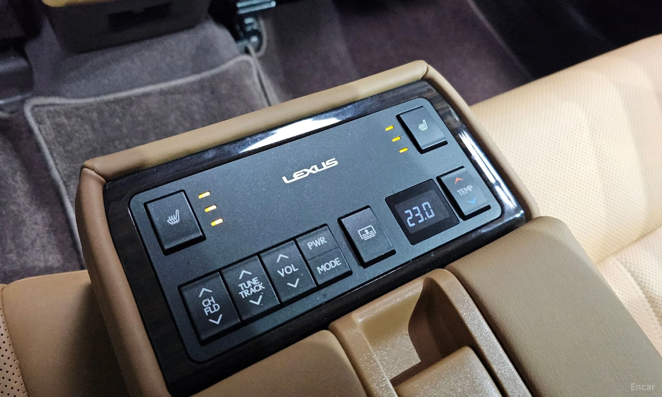 Lexus New ES300h превью 18