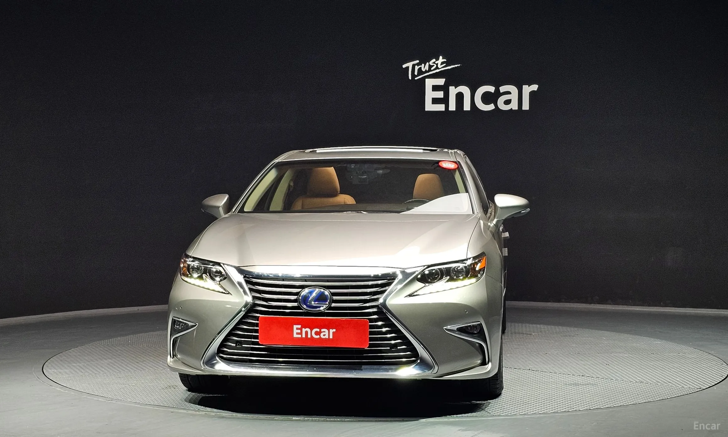 Lexus New ES300h превью 3