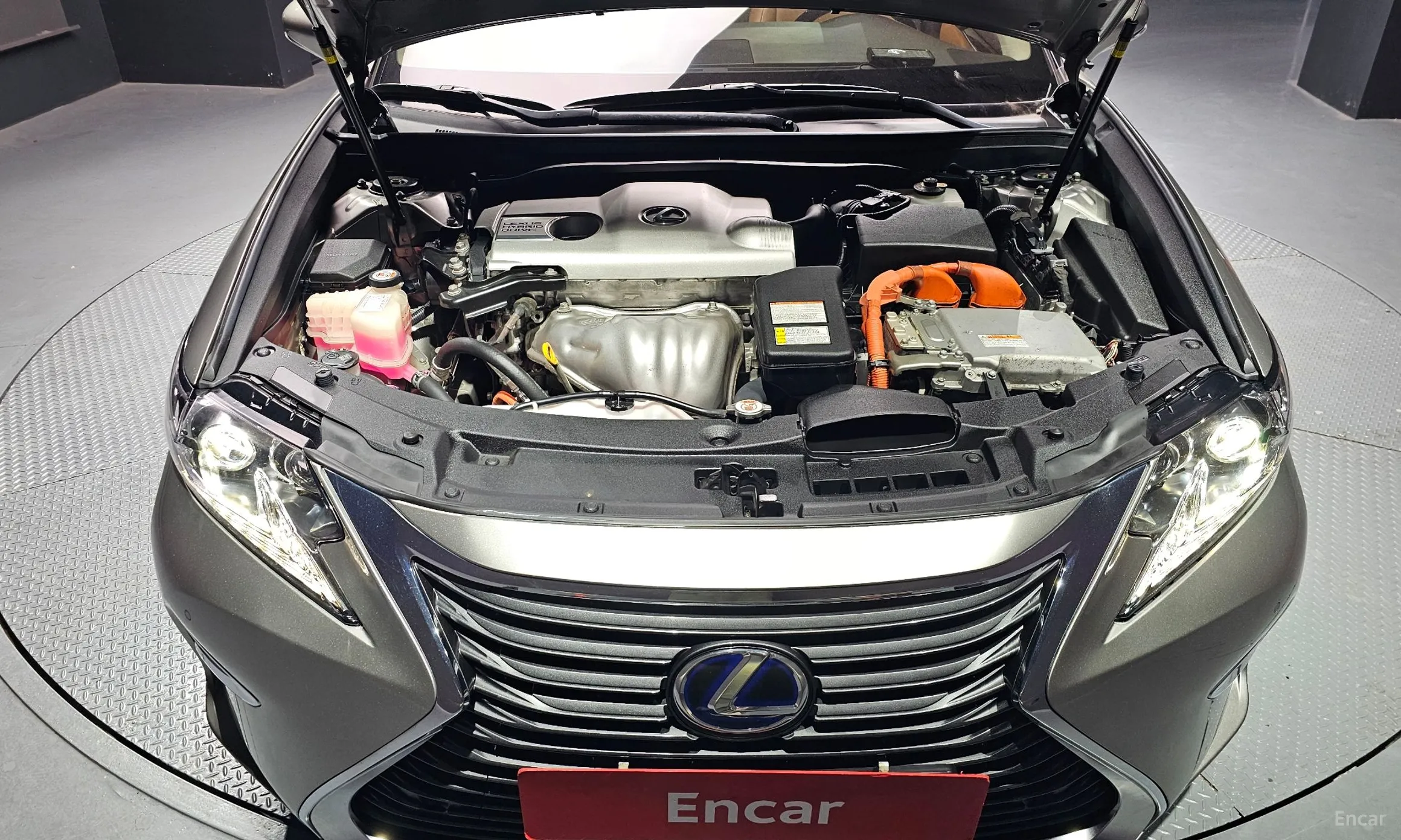Lexus New ES300h превью 6