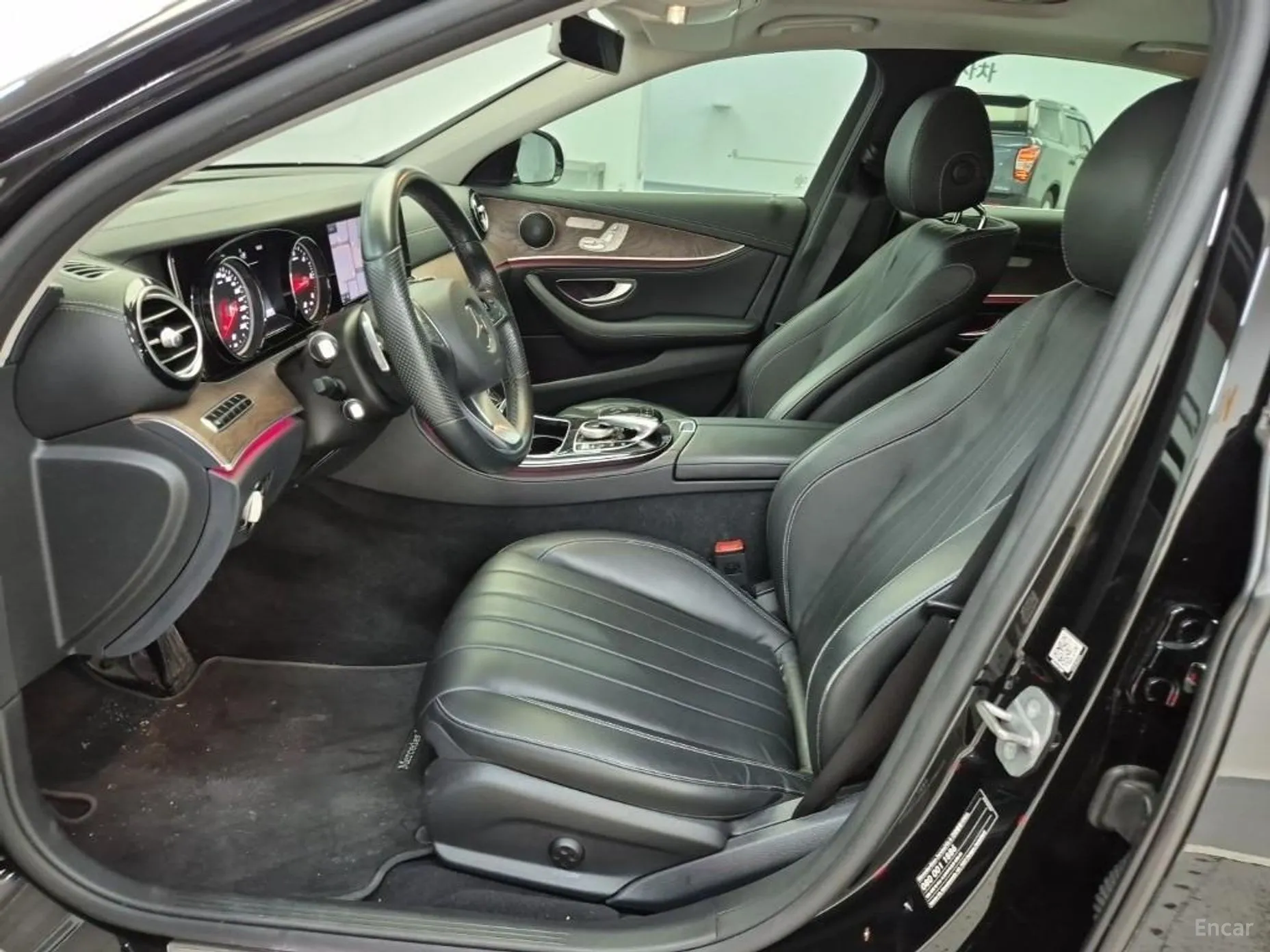 Mercedes Benz E-Class W213 превью 14