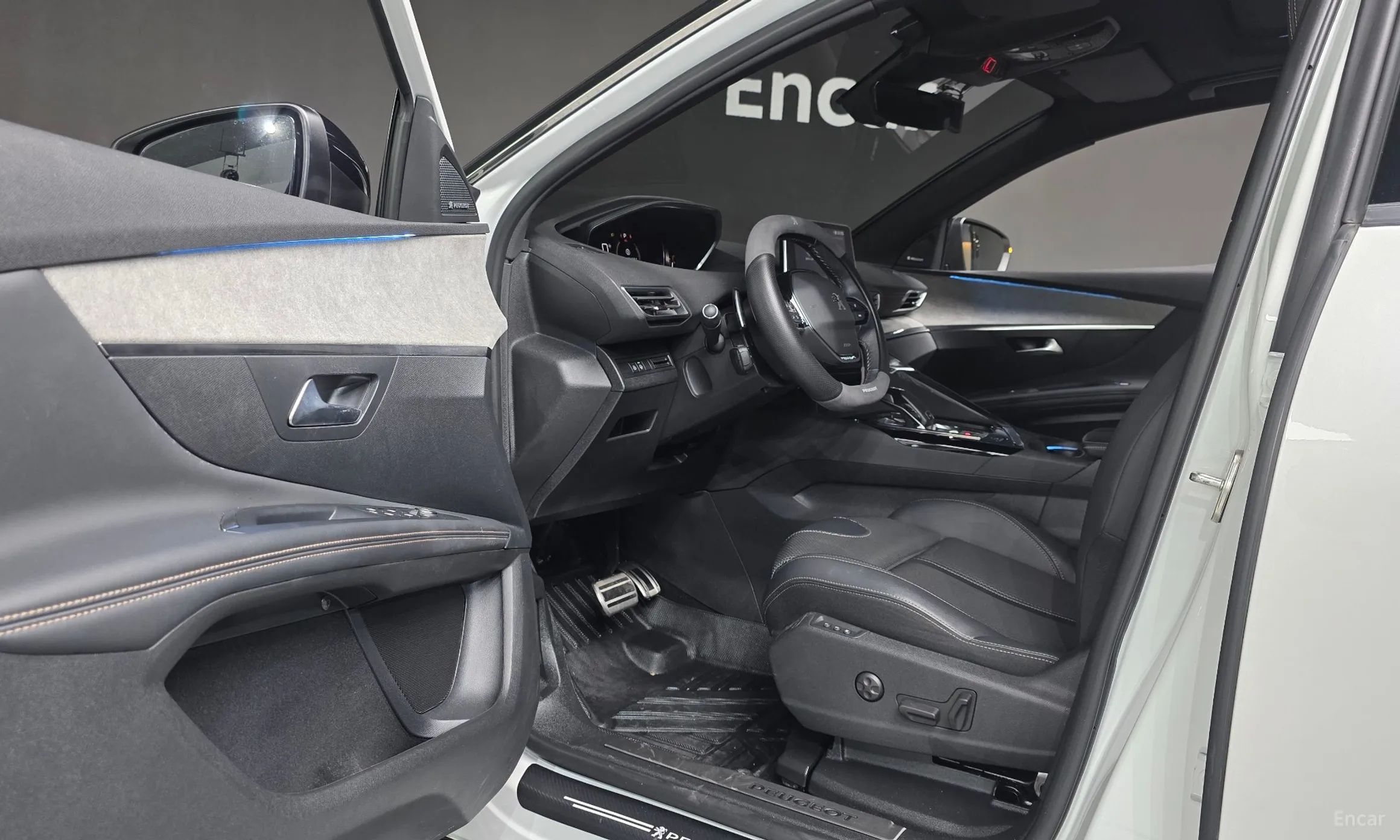Peugeot 3008 2nd generation превью 12