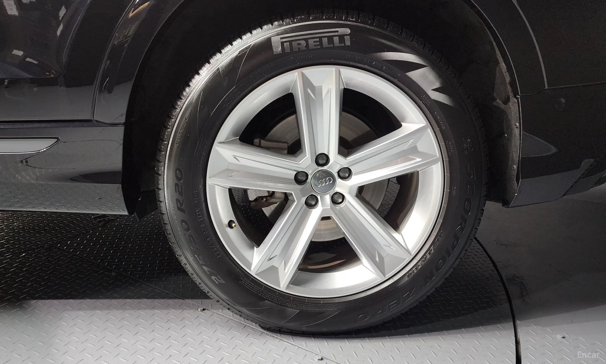 Audi Q8 (4M) превью 5