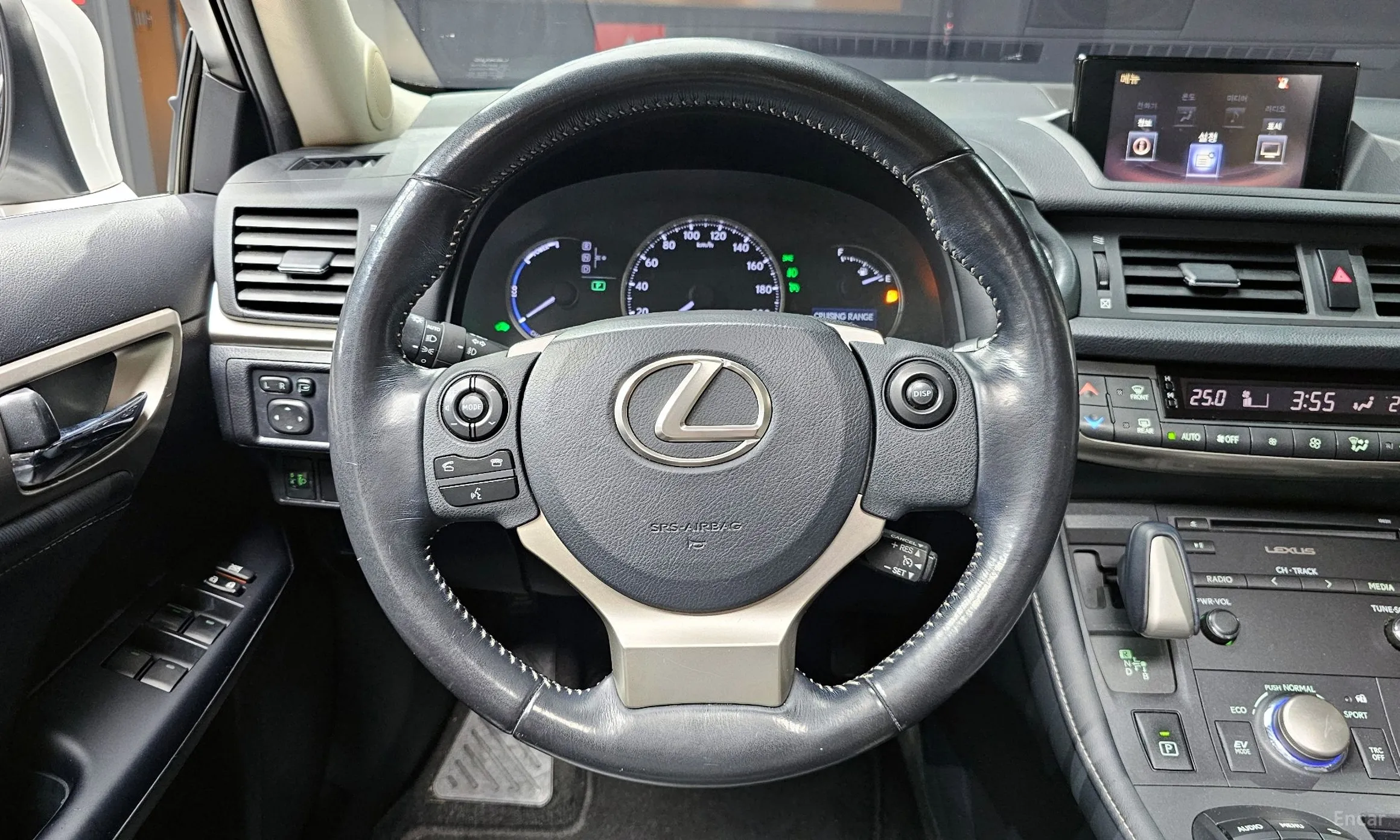 Lexus CT200h превью 13