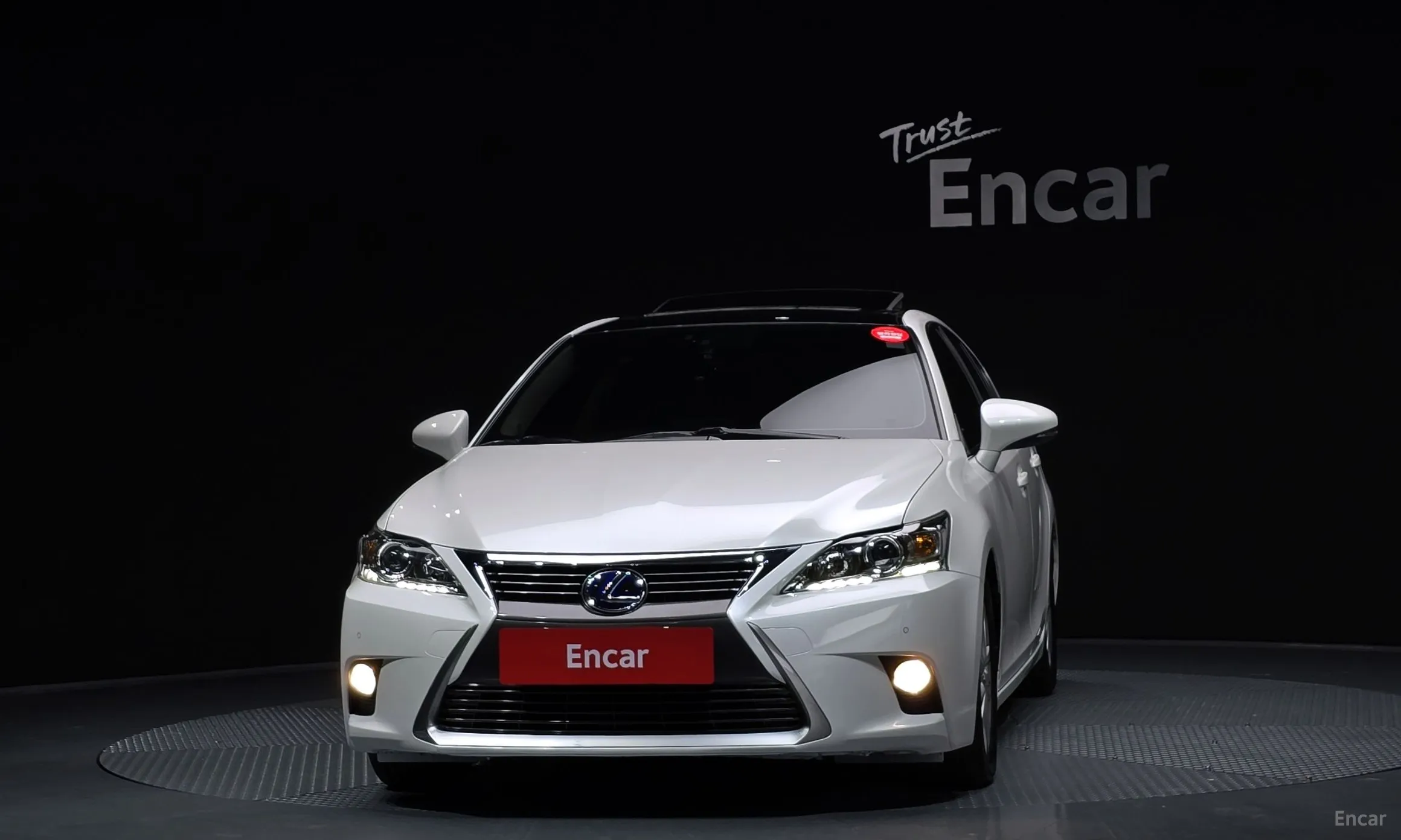 Lexus CT200h превью 3