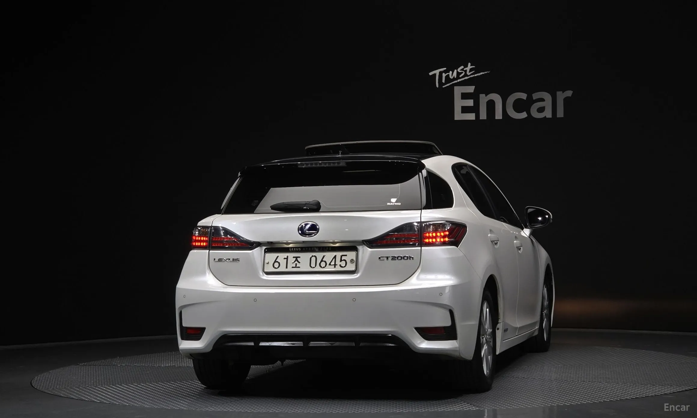 Lexus CT200h превью 4