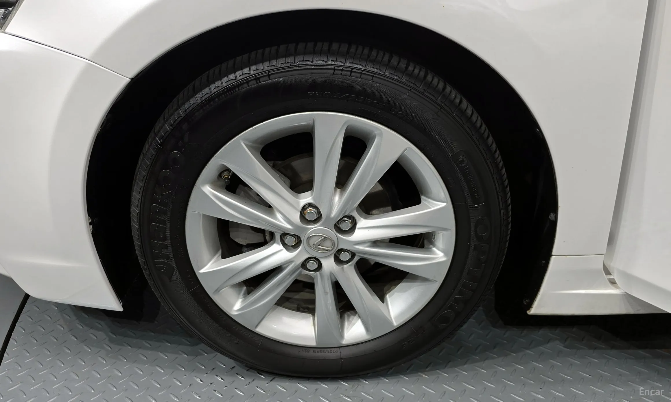 Lexus CT200h превью 5