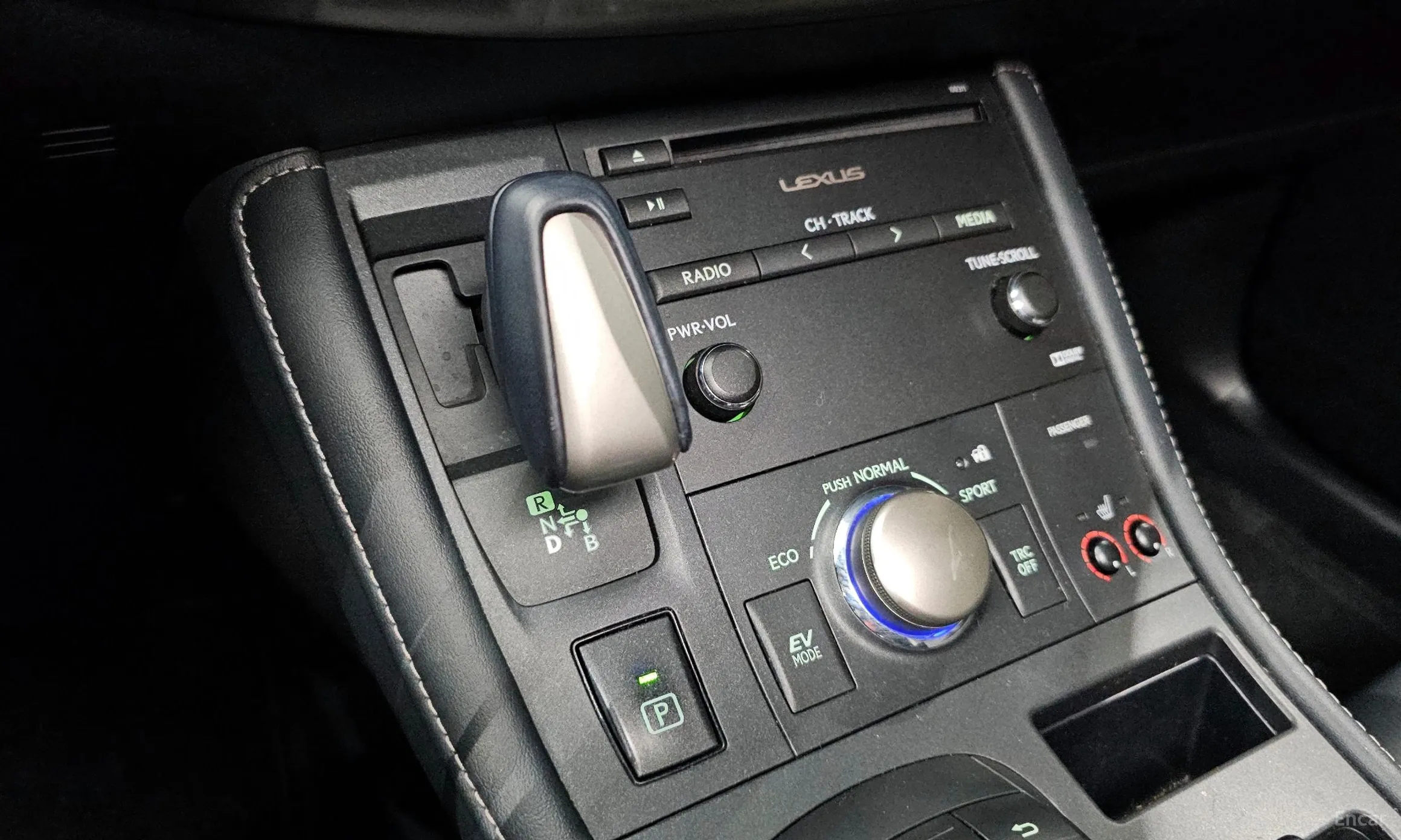 Lexus CT200h превью 9