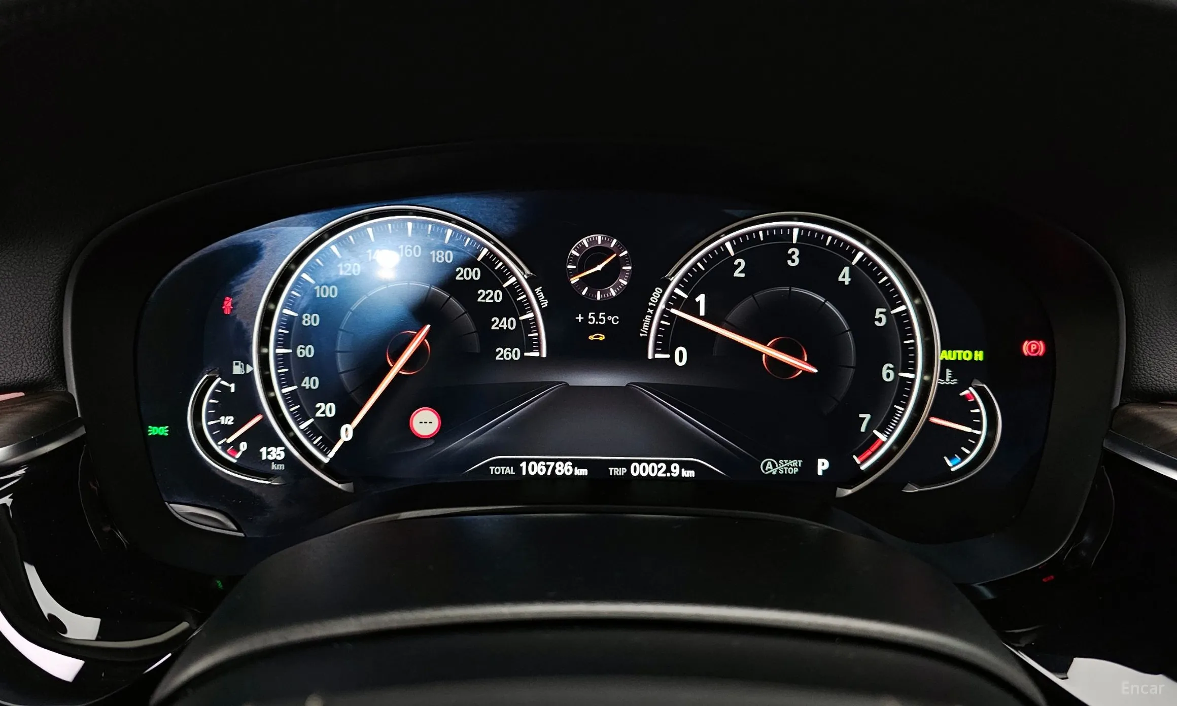 BMW 5 Series (G30) превью 8