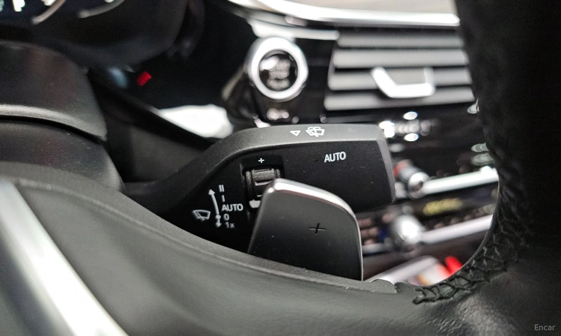 BMW 5 Series (G30) превью 9