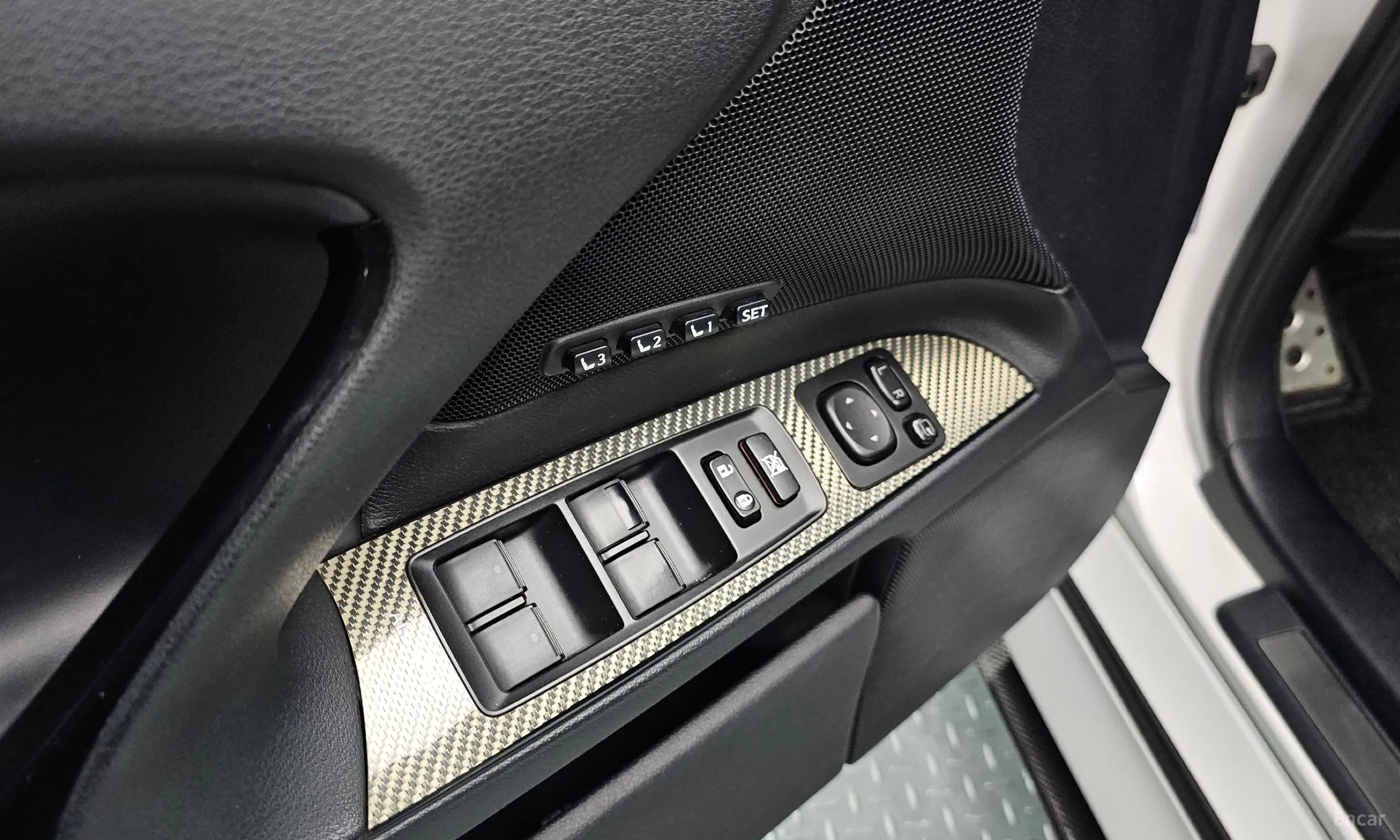 Lexus IS F превью 18