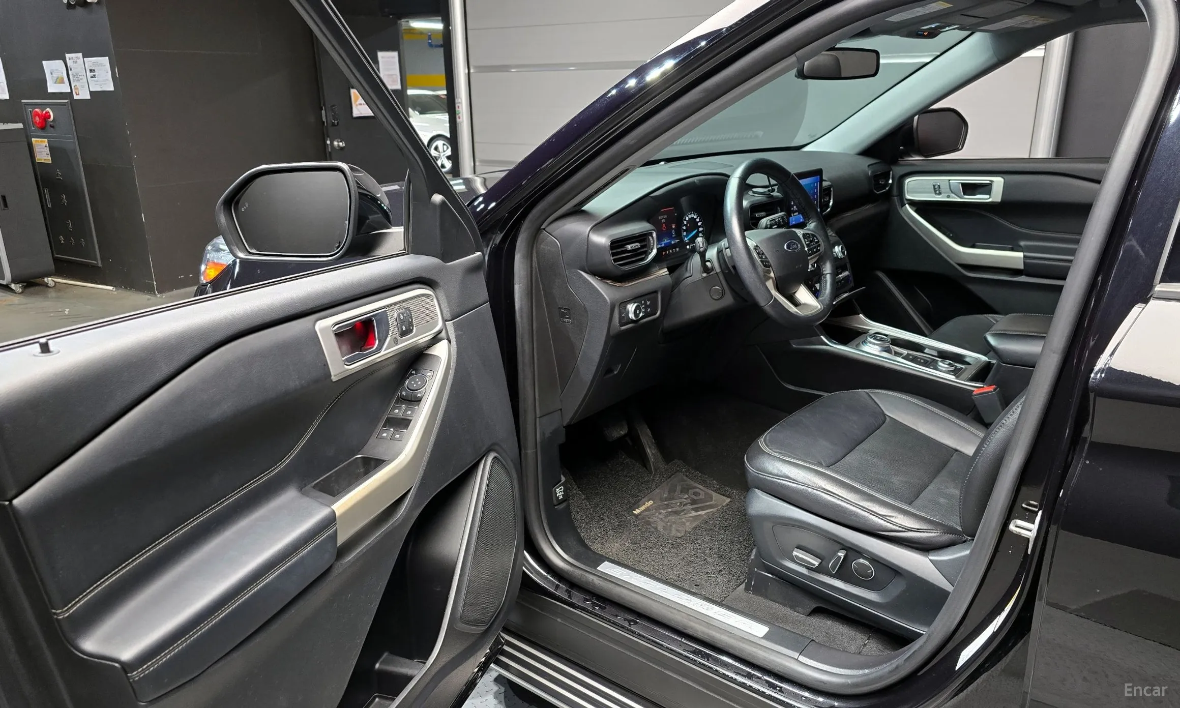 Ford Explorer 6th Generation превью 11