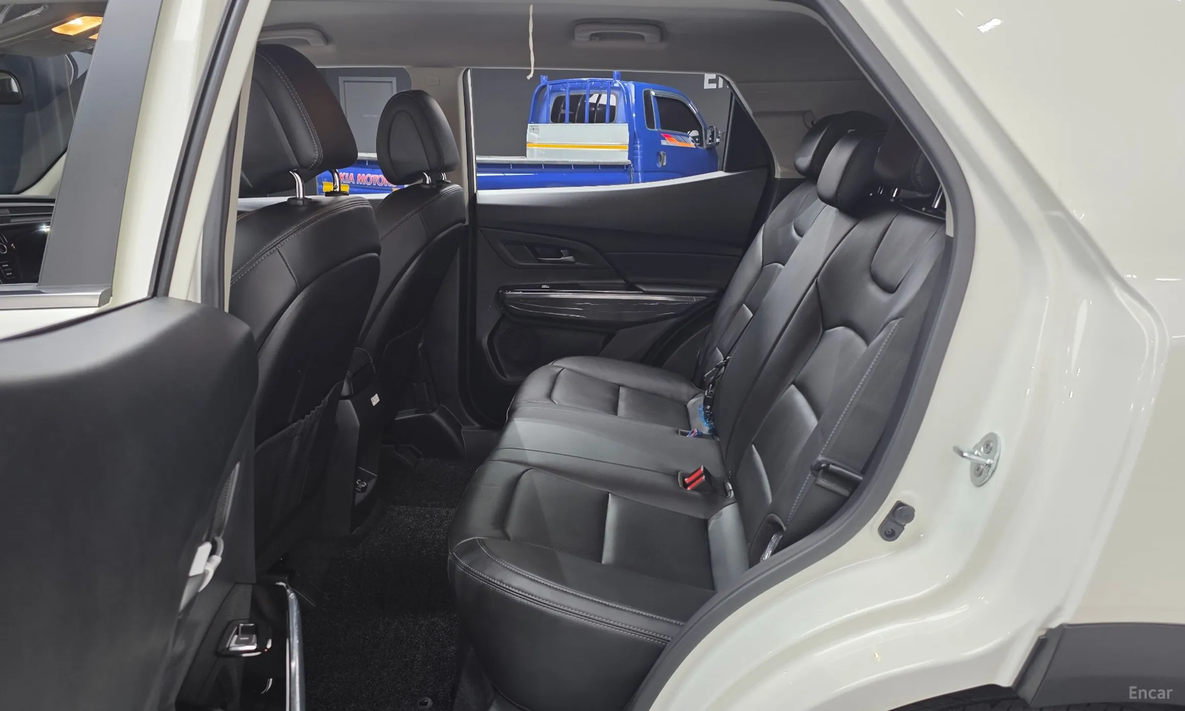 KG Mobility (SsangYong) Beautiful Korando превью 12
