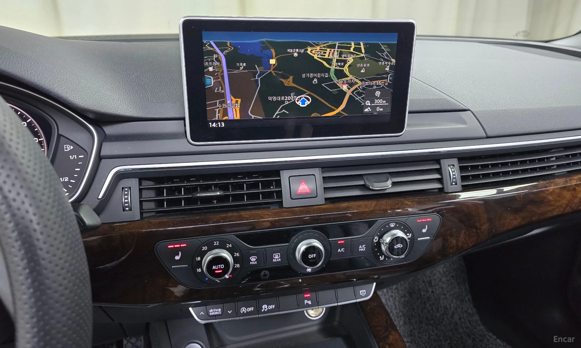 Audi A4 (B9) превью 14